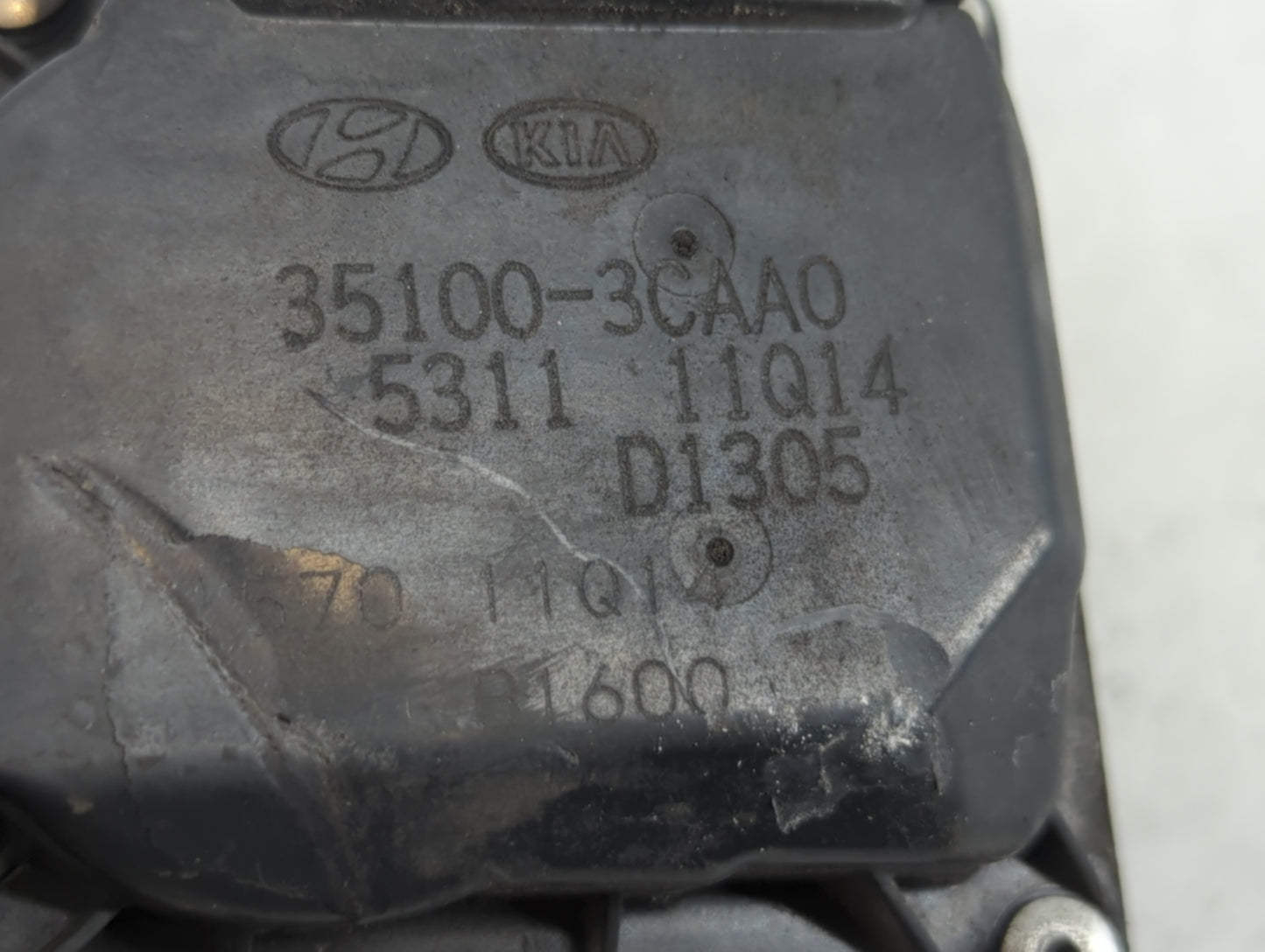 2014-2016 Kia Cadenza Throttle Body P/N:35100-3CAA0 Fits Fits 2012 2013 2014 2015 2016 2017 2018 OEM Used Auto Parts - Oemus