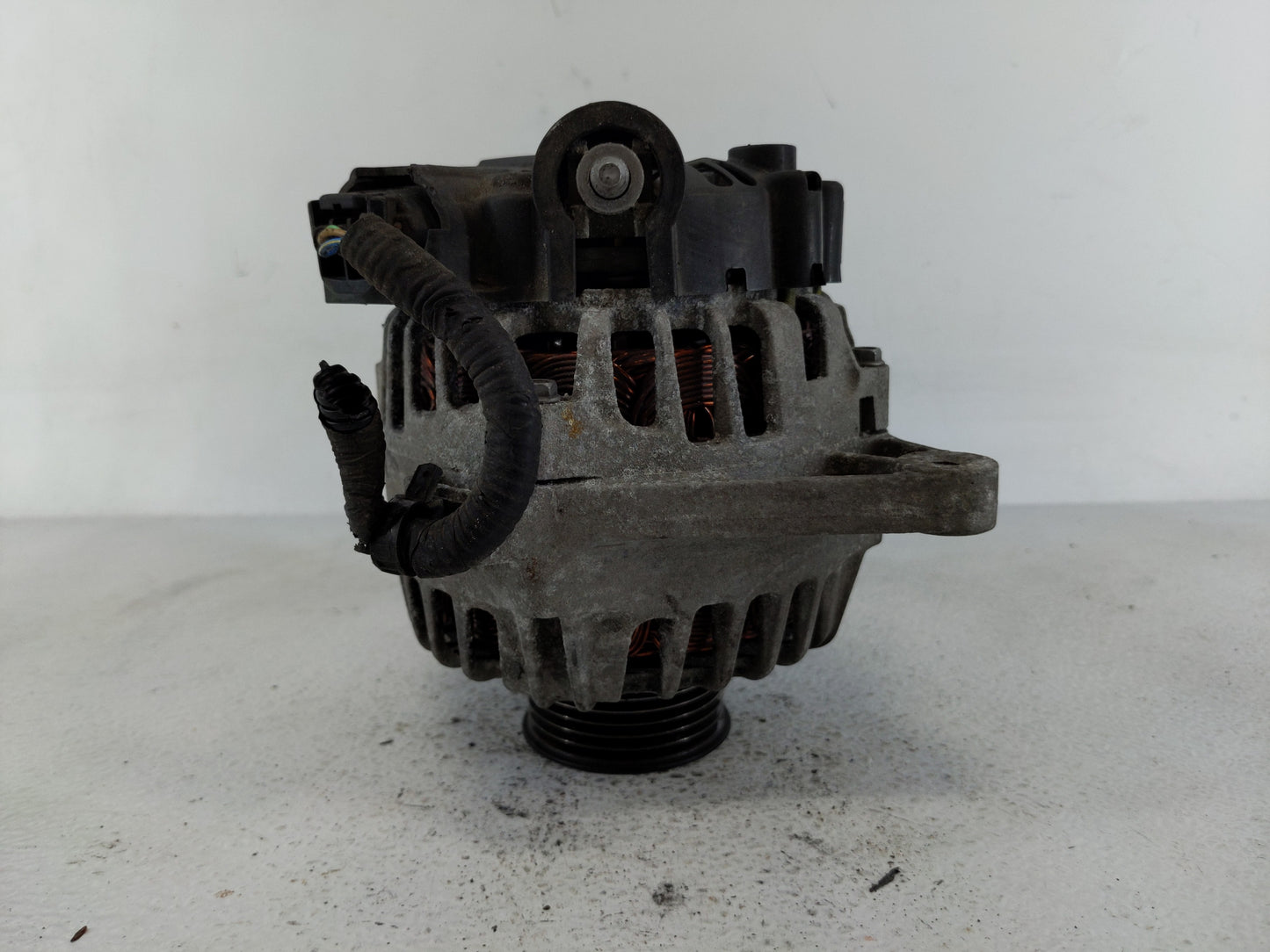 2014 Kia Forte Alternator Replacement Generator Charging Assembly Engine OEM P/N:37300-2E200 Fits Fits 2012 2013 2015 OEM Us