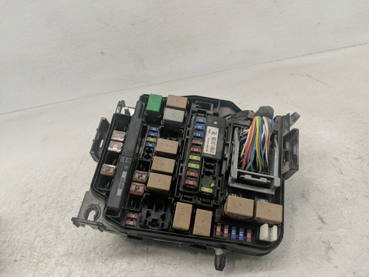 2014-2016 Kia Forte Fusebox Fuse Box Panel Relay Module Fits Fits 2014 2015 2016 OEM Used Auto Parts