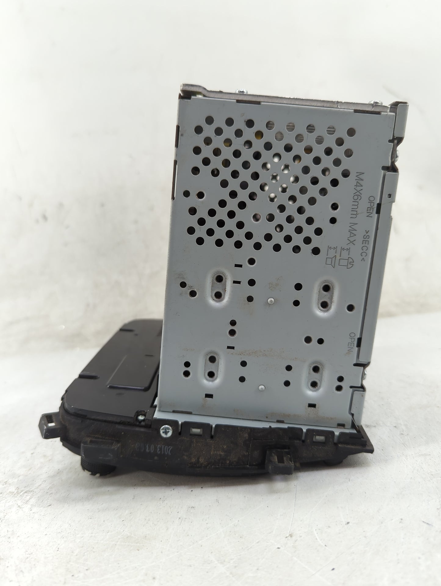 2014-2016 Kia Forte Radio AM FM Cd Player Receiver Replacement P/N:96160-A7100WK AC1A0A7AN Fits Fits 2014 2015 2016 OEM Used