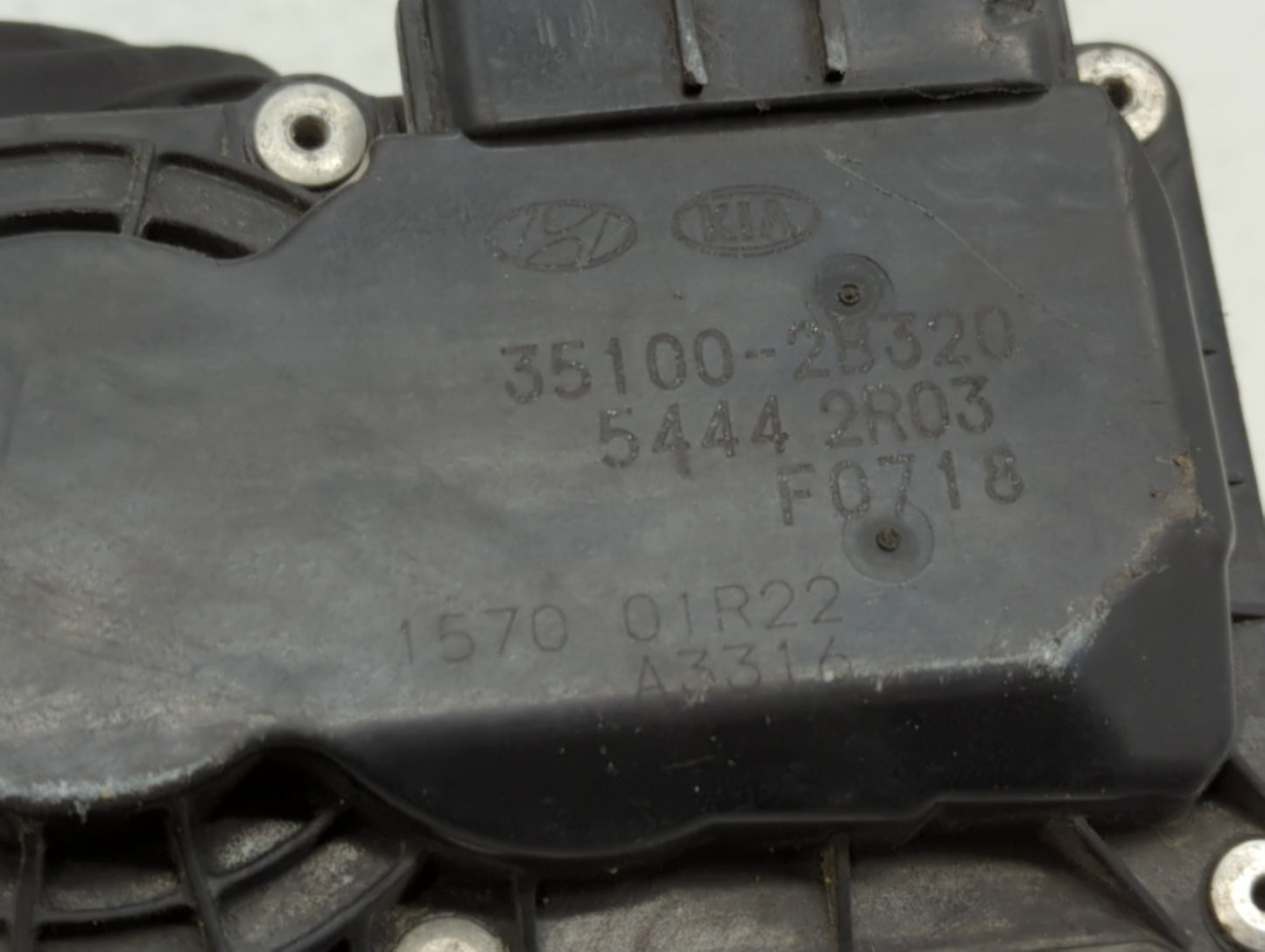 2014-2016 Kia Forte Throttle Body P/N:35100-2B320 Fits Fits 2013 2014 2015 2016 OEM Used Auto Parts - Oemusedautoparts1.com