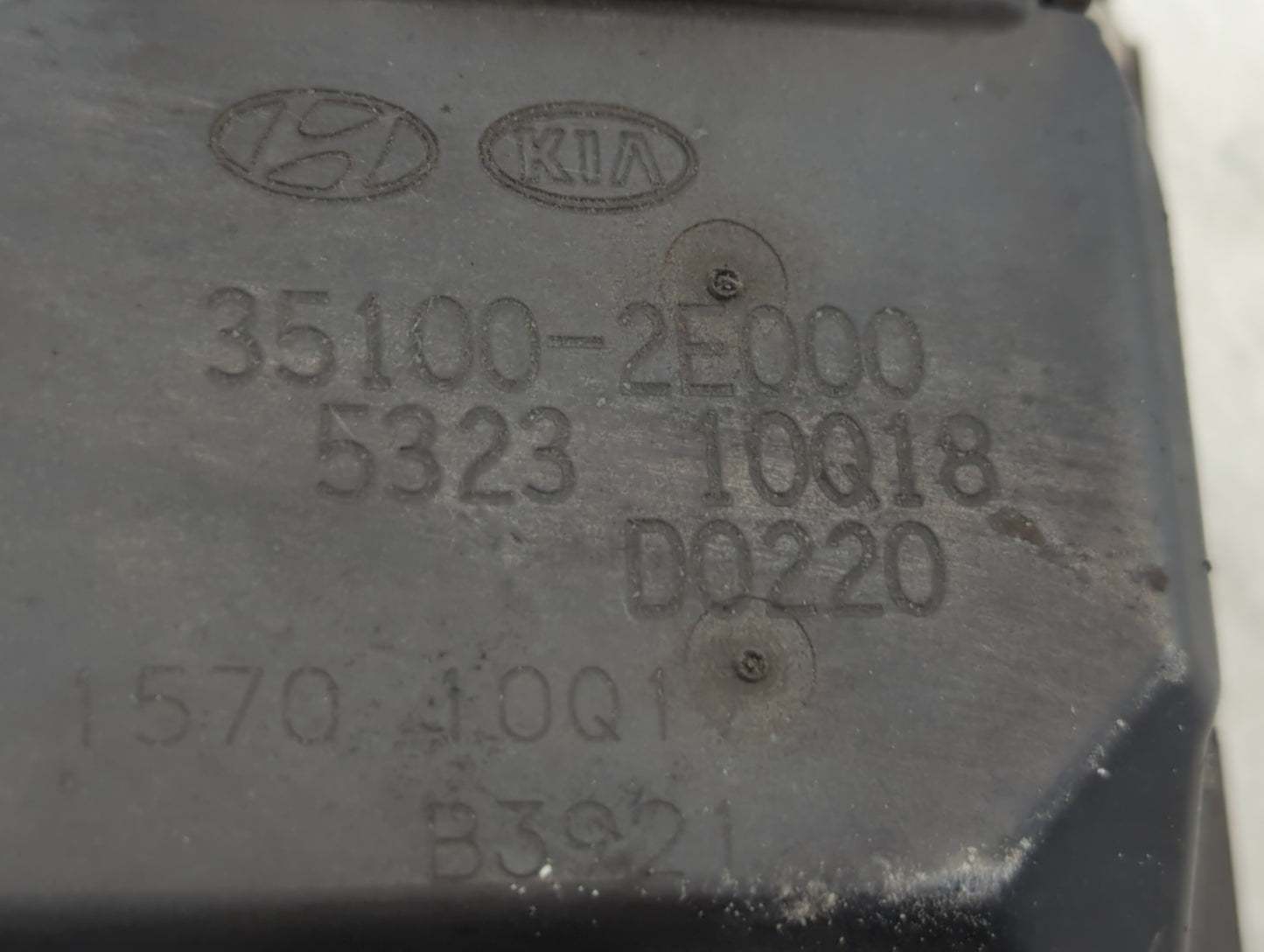 2014-2018 Kia Forte Throttle Body P/N:35100-2E000 Fits Fits 2011 2012 2013 2014 2015 2016 2017 2018 2019 2020 2021 OEM Used