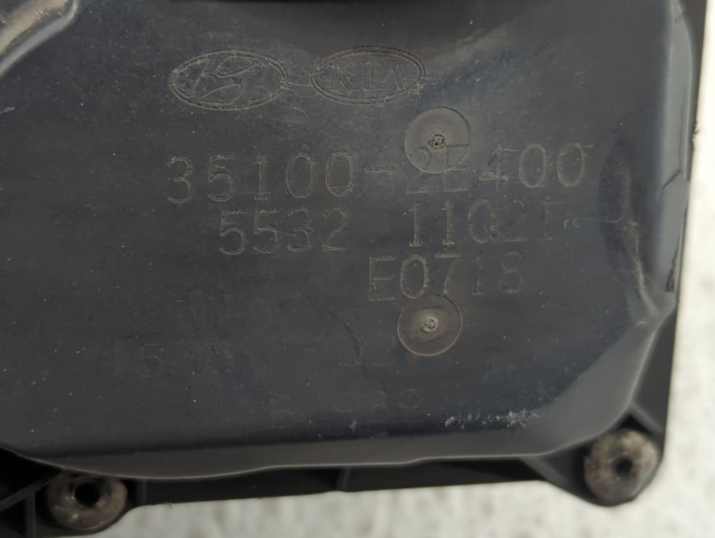 2014-2016 Kia Forte Throttle Body P/N:35100-2E400 Fits Fits 2012 2013 2014 2015 2016 2018 2019 2020 2021 OEM Used Auto Parts
