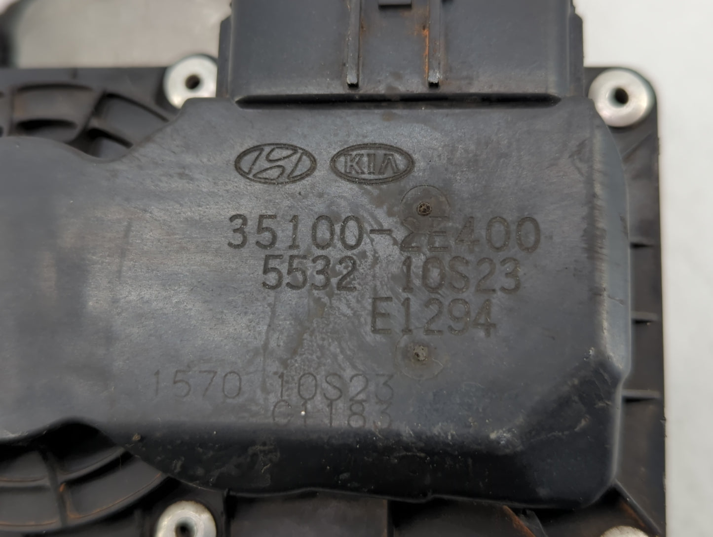 2014-2016 Kia Forte Throttle Body P/N:35100-2E400 Fits Fits 2012 2013 2014 2015 2016 2018 2019 2020 2021 OEM Used Auto Parts