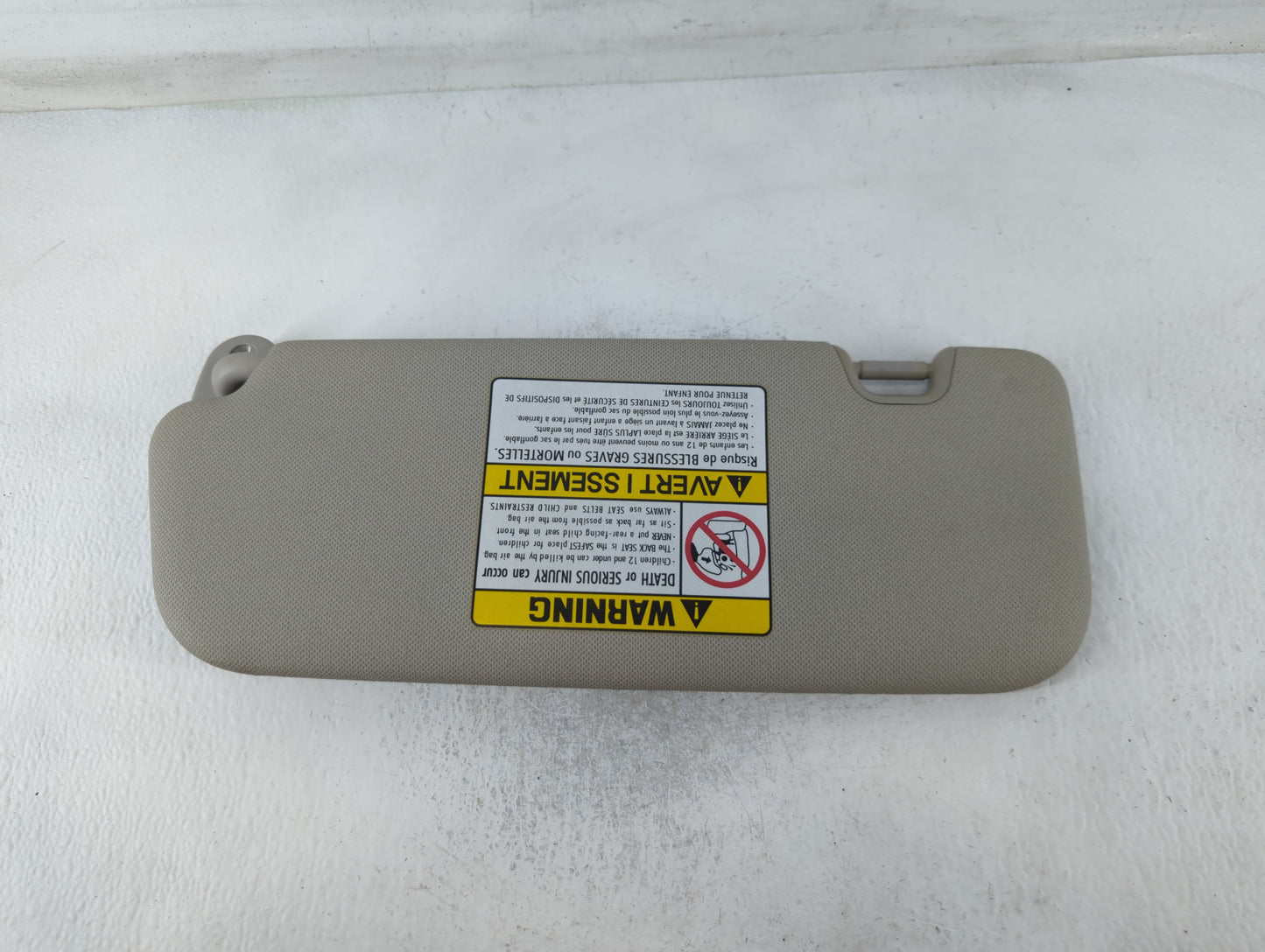 2014-2016 Kia Forte Sun Visor Shade Replacement Passenger Right Mirror Fits Fits 2014 2015 2016 OEM Used Auto Parts - Oemuse