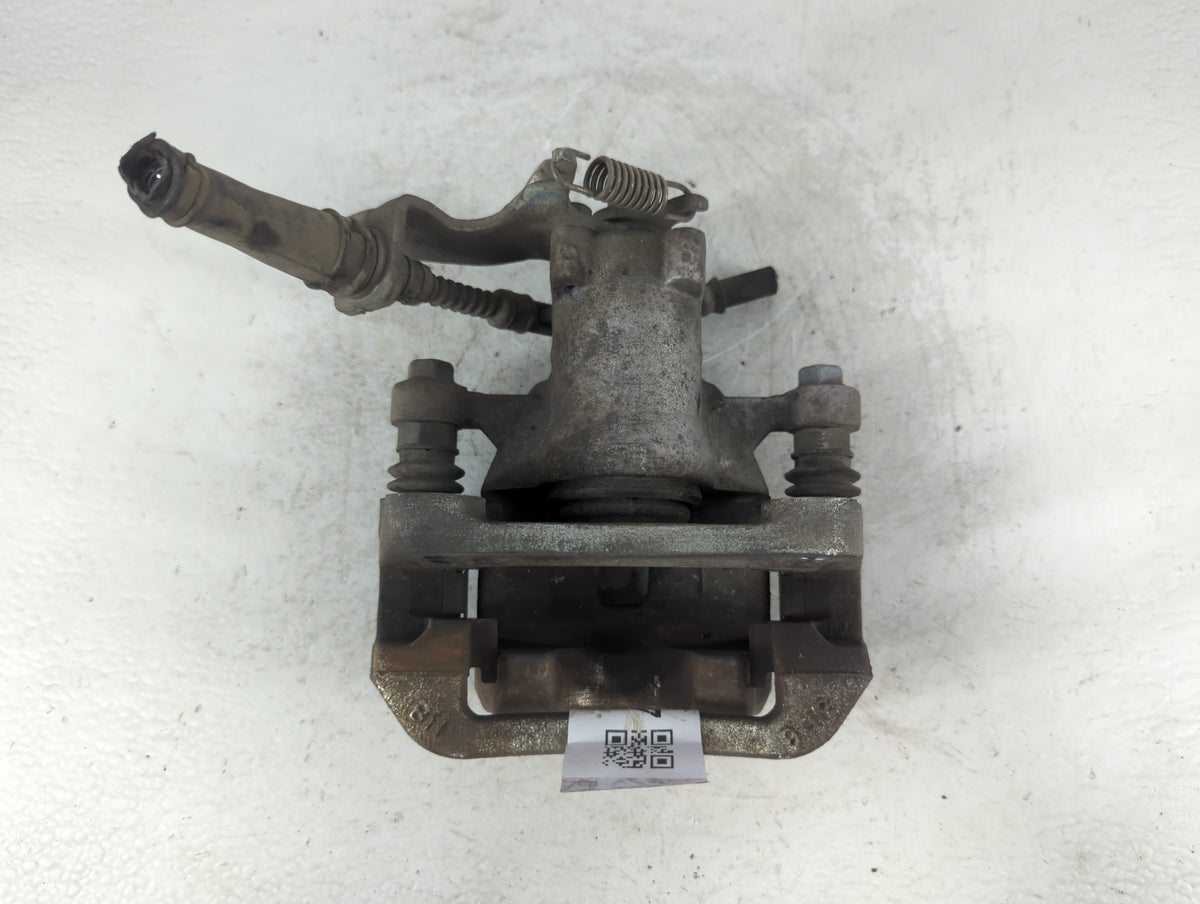 2014-2016 Kia Forte Front Driver Left Brake Caliper 699857 - Oemusedautoparts1.com