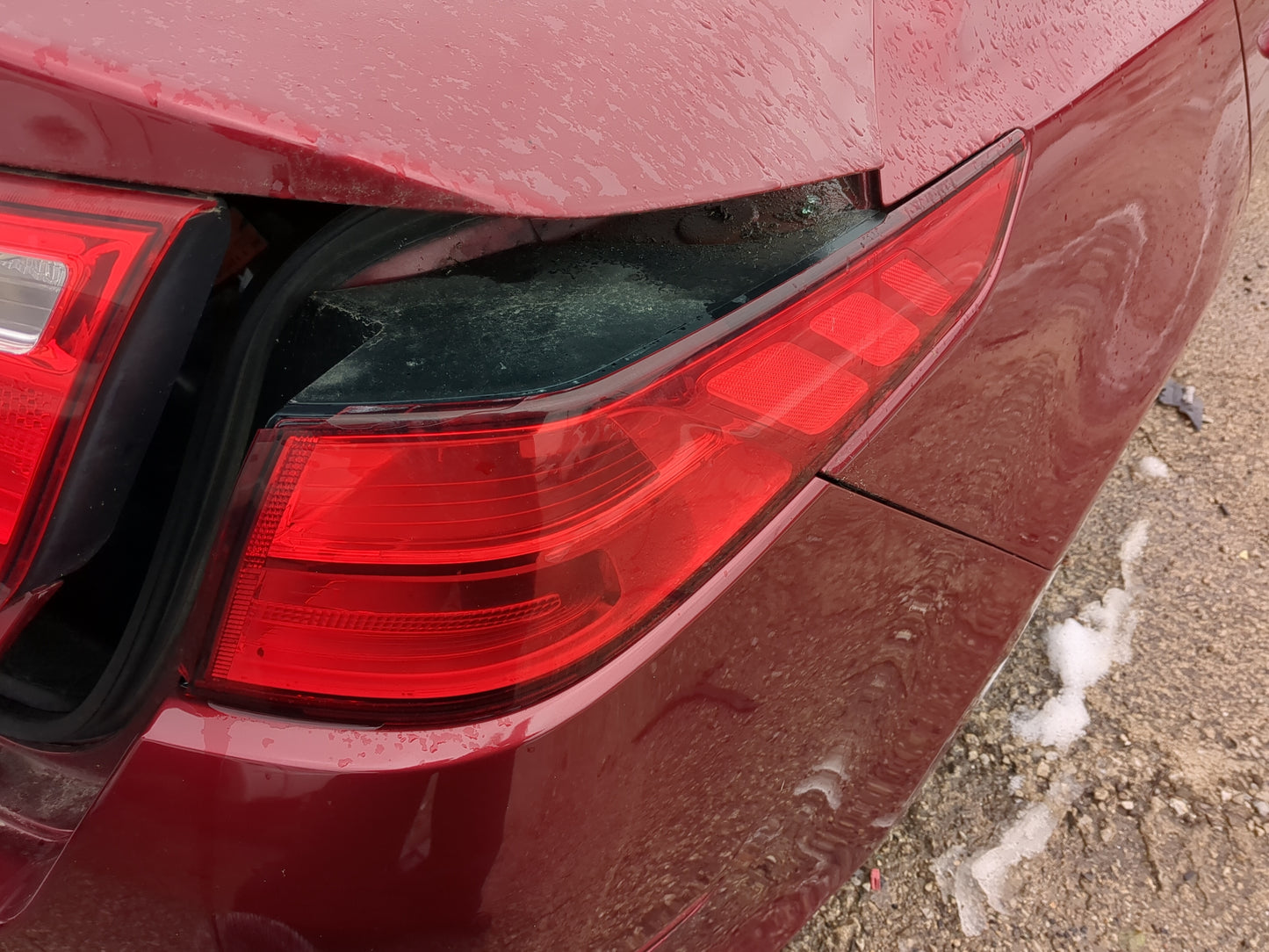 2014-2015 Kia Optima Tail Light Assembly Passenger Right OEM Fits Fits 2014 2015 OEM Used Auto Parts - Oemusedautoparts1.com