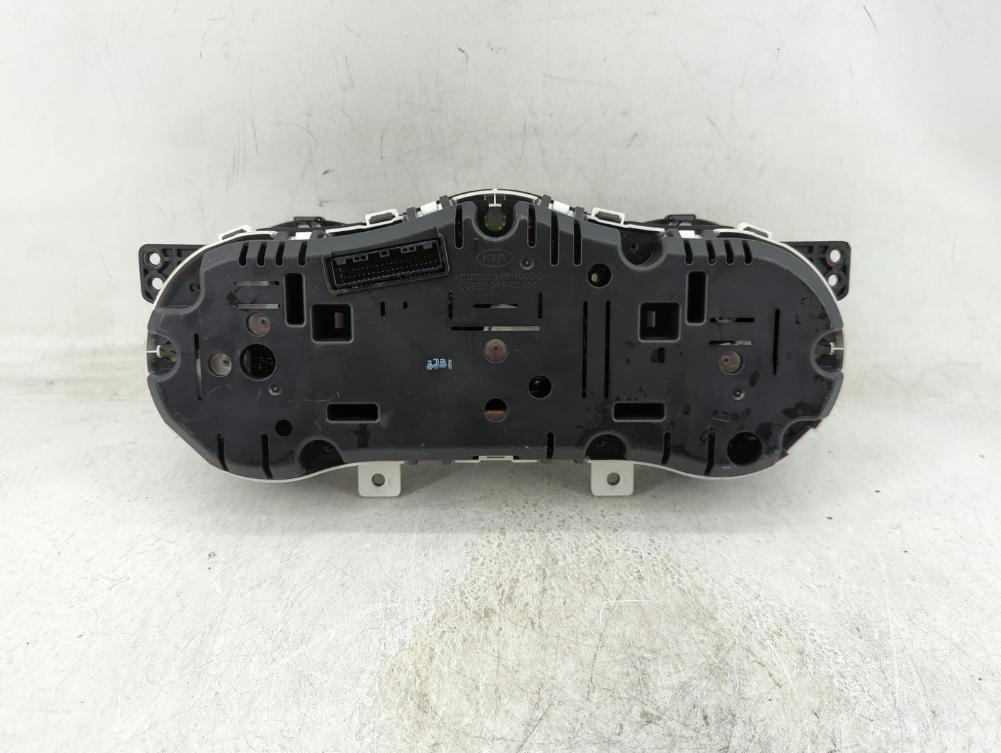 2014-2015 Kia Optima Instrument Cluster Speedometer Gauges P/N:94031-2T270 Fits Fits 2014 2015 OEM Used Auto Parts - Oemused