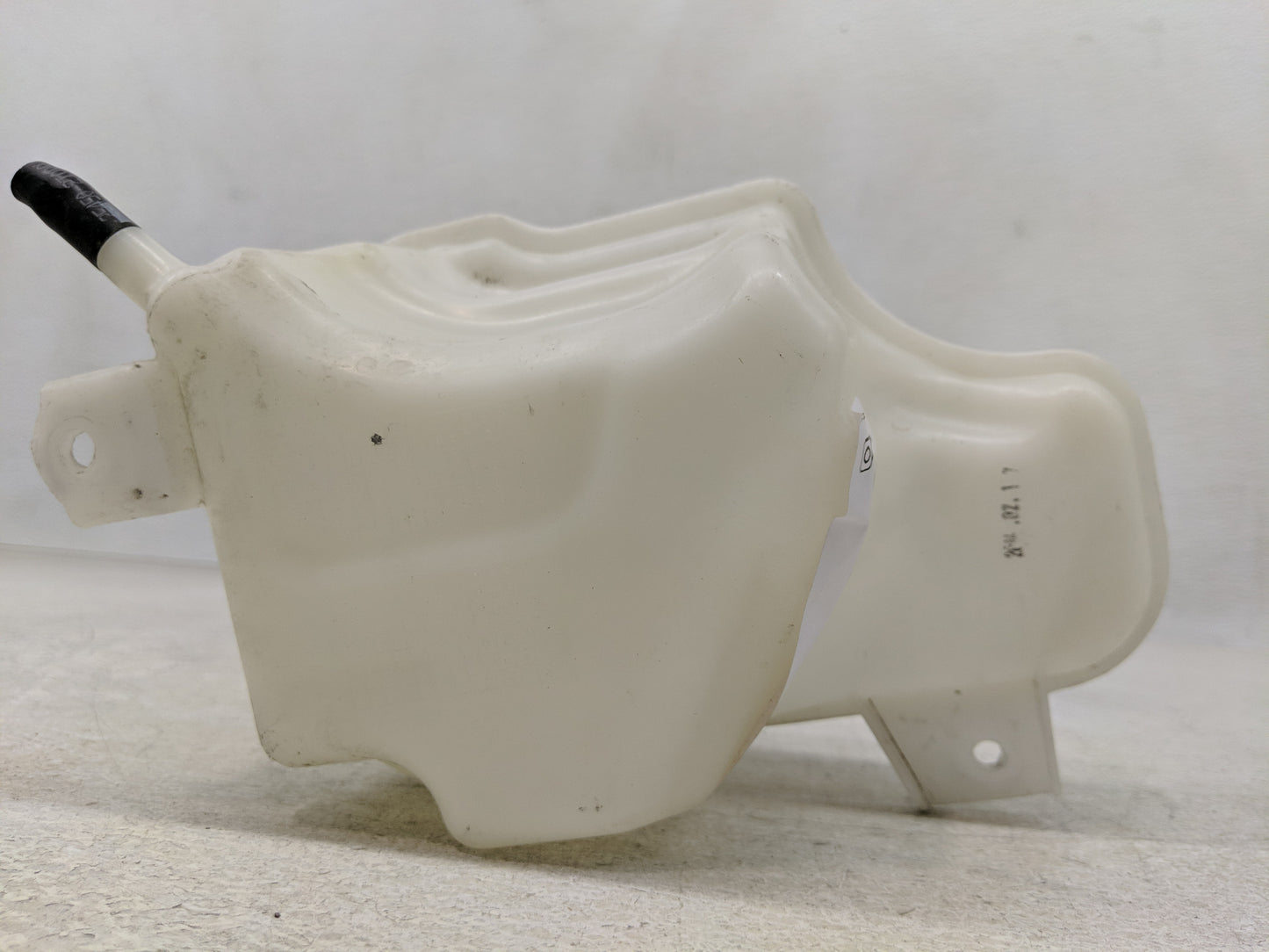 2011-2016 Kia Optima Radiator Coolant Overflow Expansion Tank Bottle 1313081 - Oemusedautoparts1.com