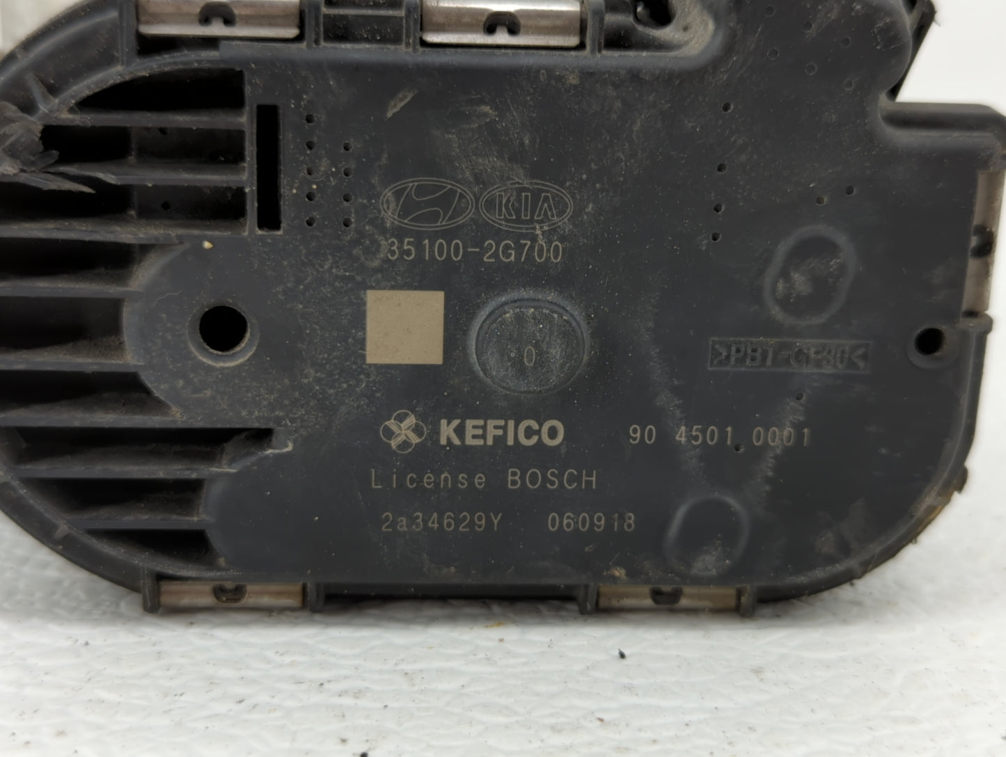 2011-2015 Kia Optima Throttle Body P/N:904501 0001 35100-2G700 Fits Fits 2011 2012 2013 2014 2015 2016 OEM Used Auto Parts -
