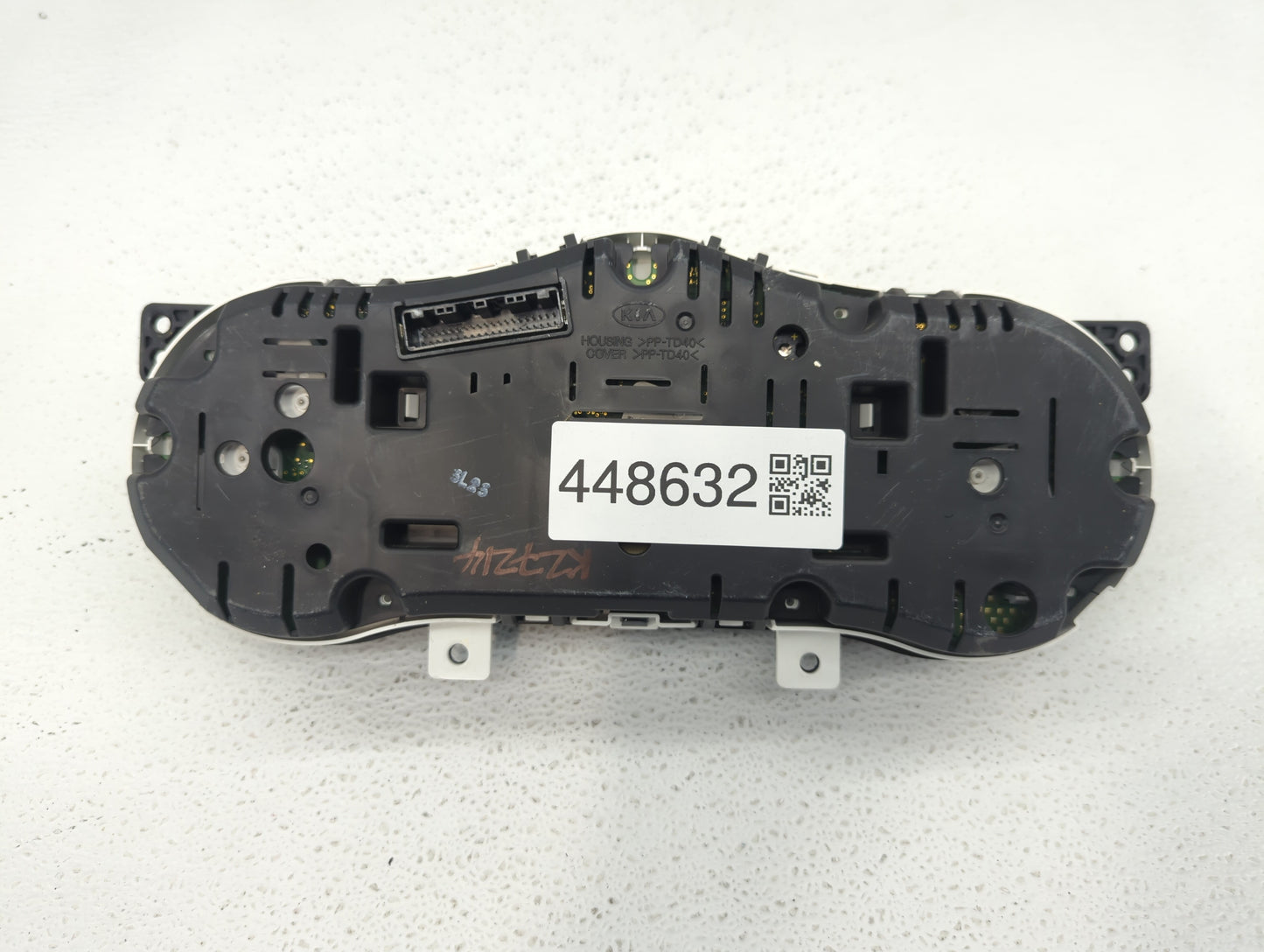 2014-2015 Kia Optima Instrument Cluster Speedometer Gauges P/N:94041-2T460 94031-2T270 Fits Fits 2014 2015 OEM Used Auto Par