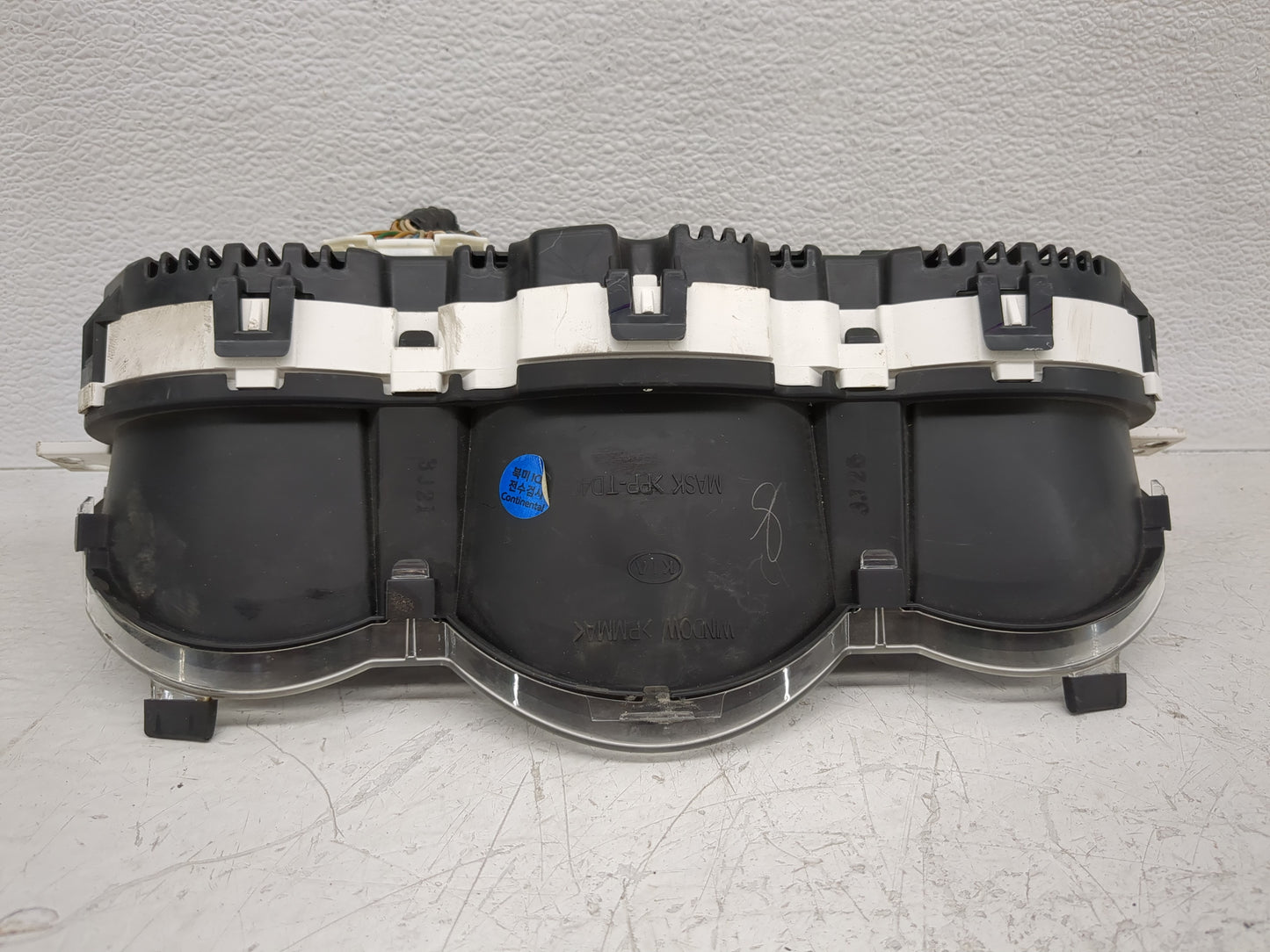 2014-2015 Kia Rio Instrument Cluster Speedometer Gauges P/N:94022-1W118 Fits Fits 2014 2015 OEM Used Auto Parts - Oemusedaut