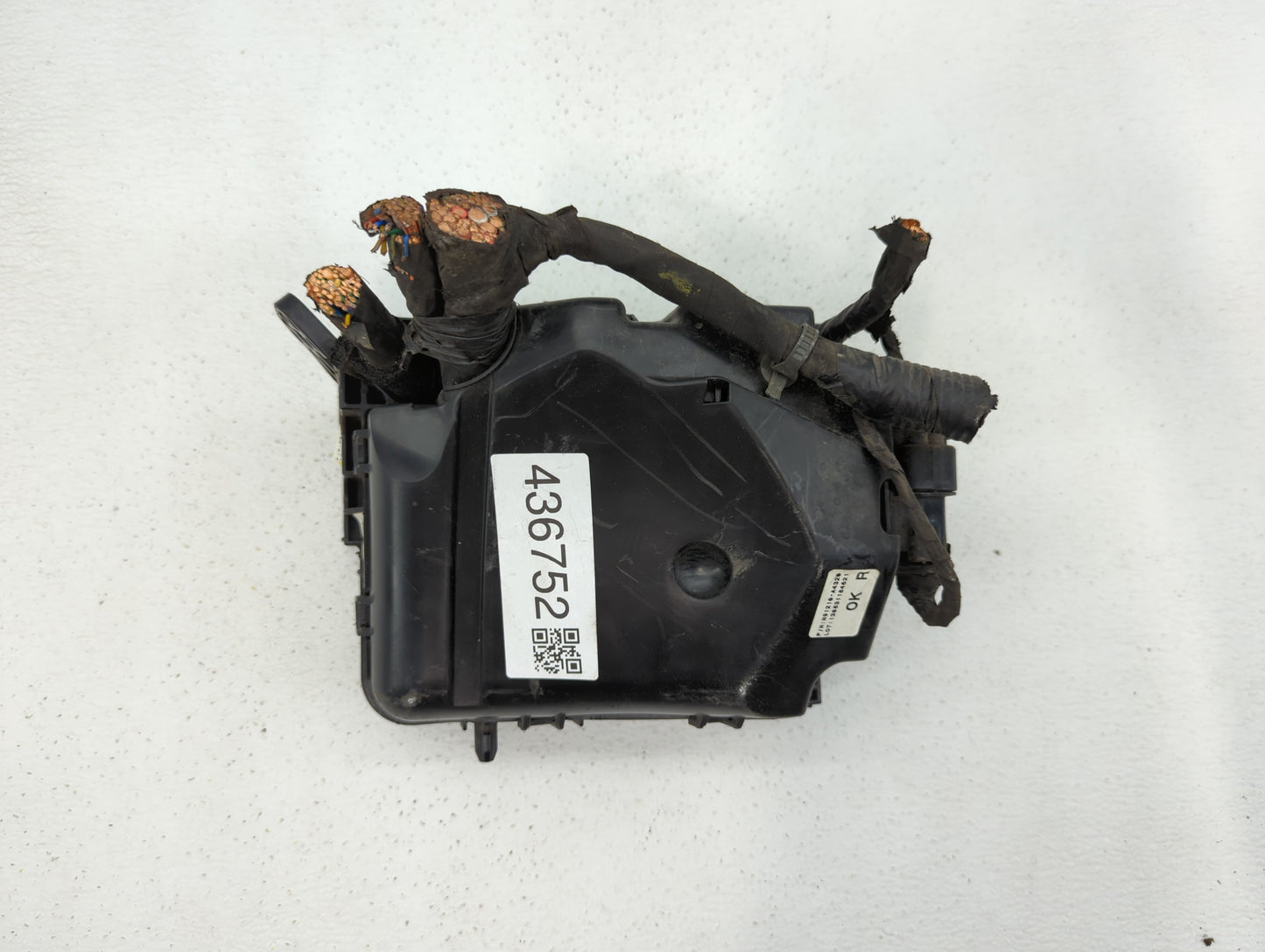 2014-2015 Kia Rondo Fusebox Fuse Box Panel Relay Module P/N:91941-A4031 N91210-A4326 Fits Fits 2014 2015 OEM Used Auto Parts