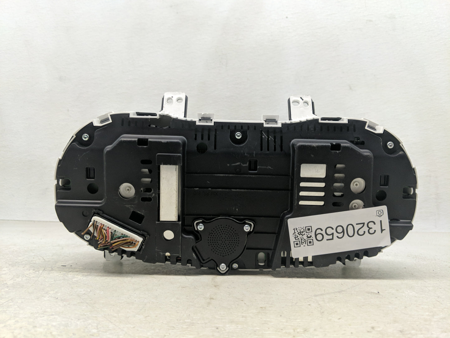 2014-2015 Kia Sorento Instrument Cluster Speedometer Gauges P/N:94014-1U010 Fits Fits 2014 2015 OEM Used Auto Parts - Oemuse