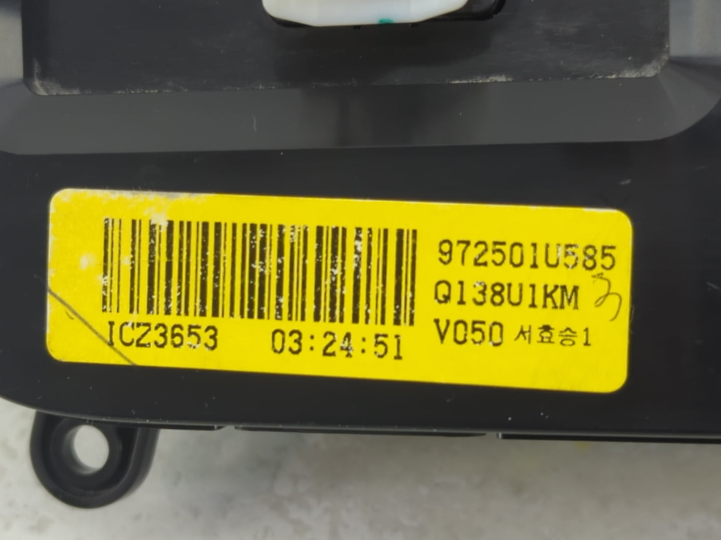 2014-2015 Kia Sorento Climate Control Module Temperature AC/Heater Replacement P/N:972501U585 Fits Fits 2014 2015 OEM Used A