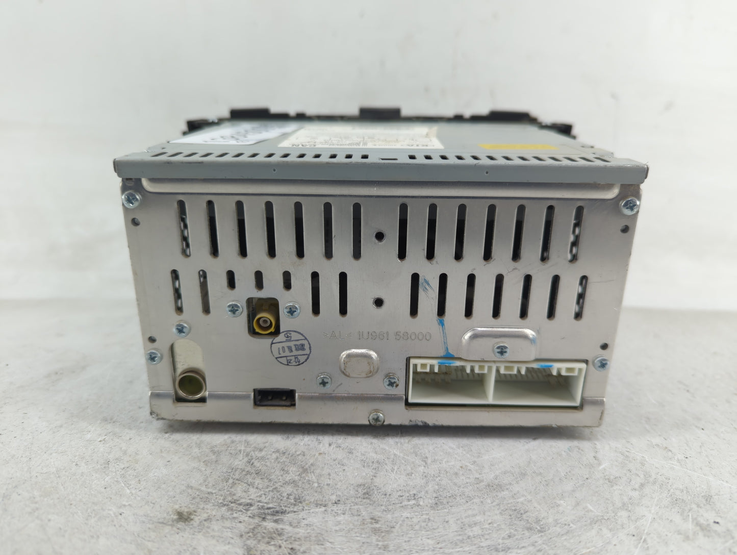 2014 Kia Sorento Radio AM FM Cd Player Receiver Replacement P/N:96160-1U801VA Fits OEM Used Auto Parts - Oemusedautoparts1.c