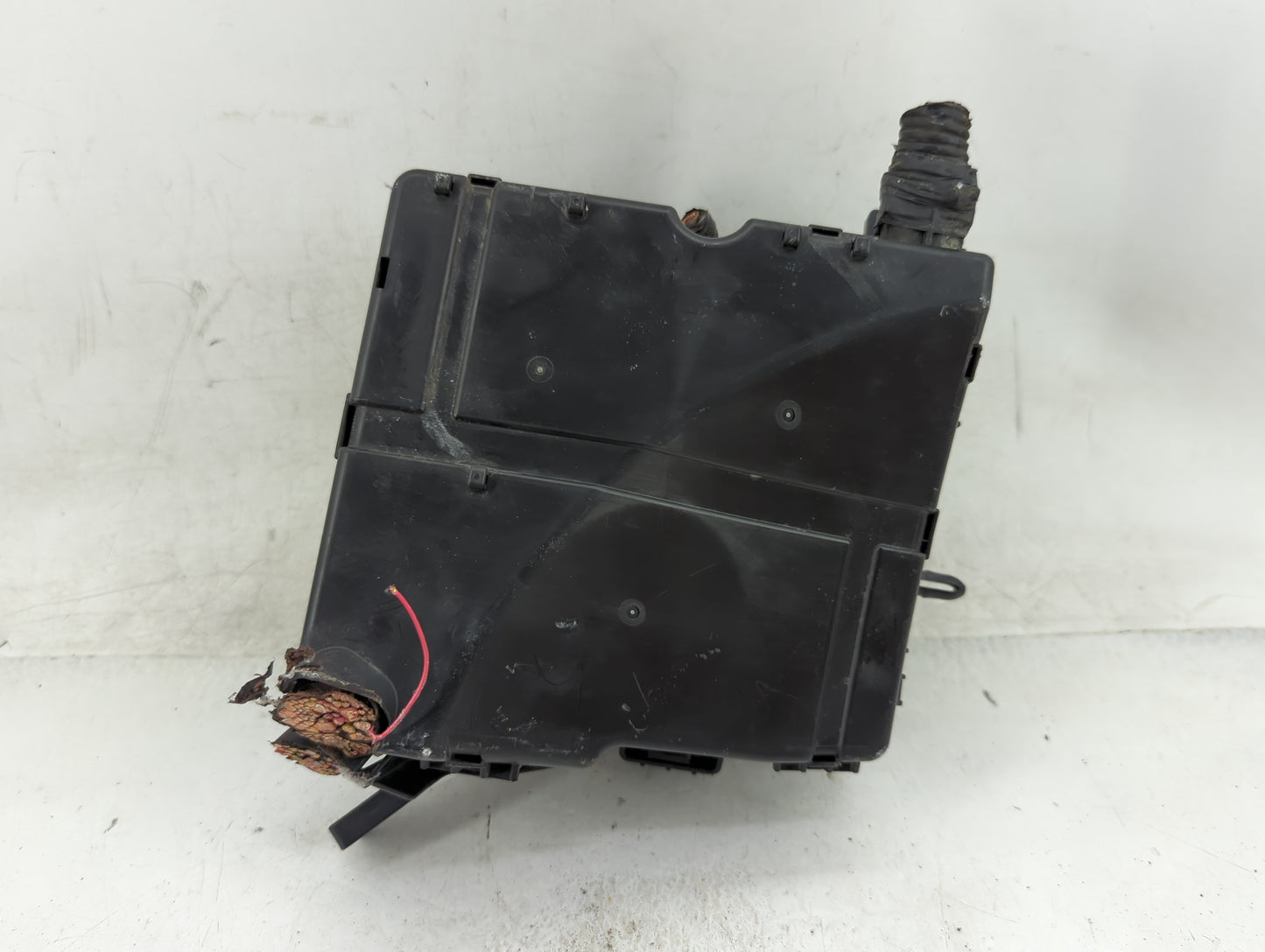 2014-2015 Kia Sorento Fusebox Fuse Box Panel Relay Module P/N:919512W100 Fits Fits 2014 2015 OEM Used Auto Parts - Oemusedau