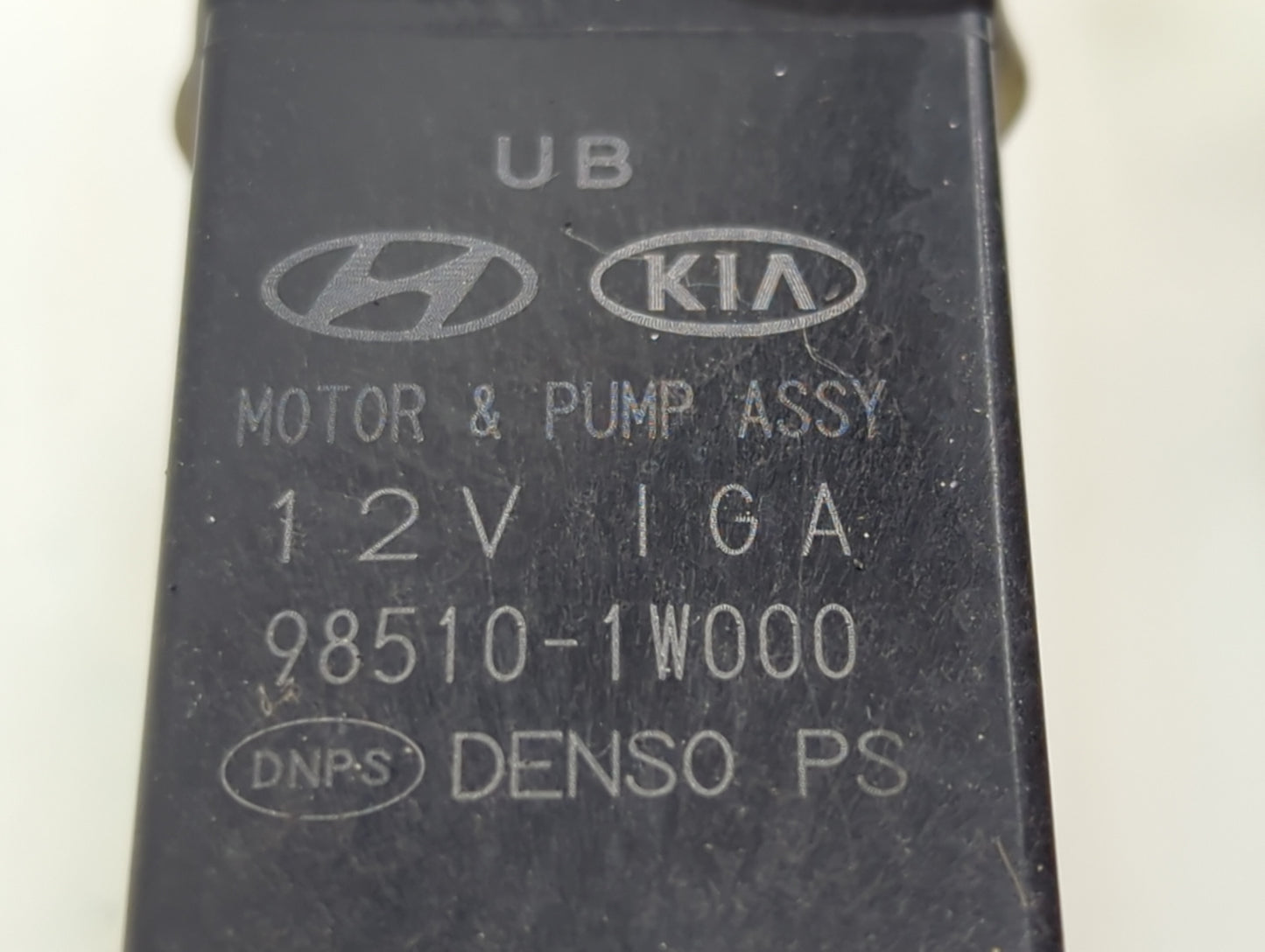 2014-2015 Kia Sorento Windshield Washer Fluid Reservoir Bottle Oem - Oemusedautoparts1.com