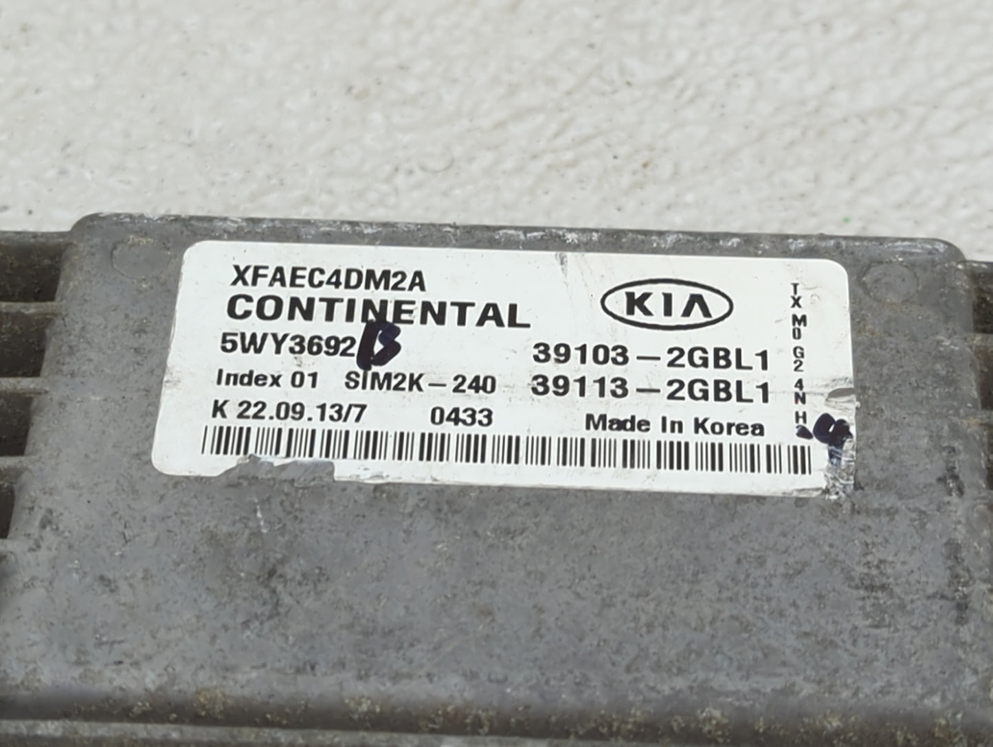 2014-2015 Kia Sorento PCM Engine Control Computer ECU ECM PCU OEM P/N:XFAEC4DM2A 5WY3692B, 39103-2GBL1 Fits Fits 2014 2015 O