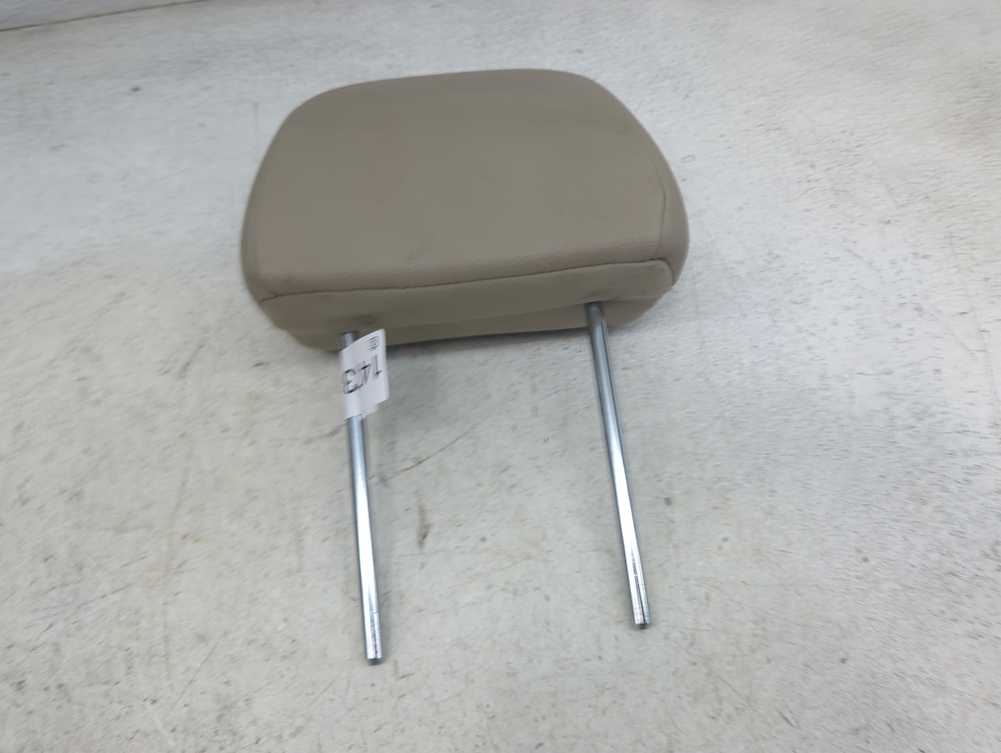 2014 Kia Sorento Headrest Head Rest Front Driver Seat Tan - Oemusedautoparts1.com