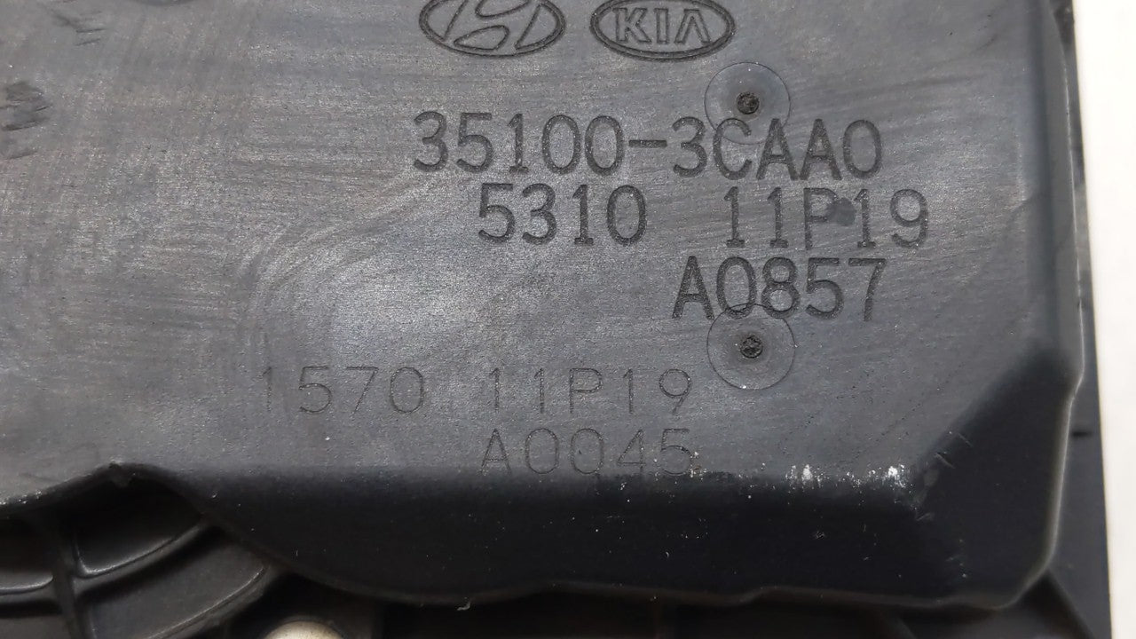2014-2018 Kia Sorento Throttle Body P/N:35100-3CAA0 Fits Fits 2012 2013 2014 2015 2016 2017 2018 OEM Used Auto Parts - Oemus