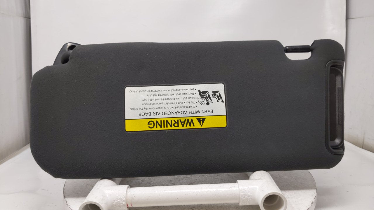 2014 Kia Sorento Sun Visor Shade Replacement Passenger Right Mirror Fits OEM Used Auto Parts - Oemusedautoparts1.com