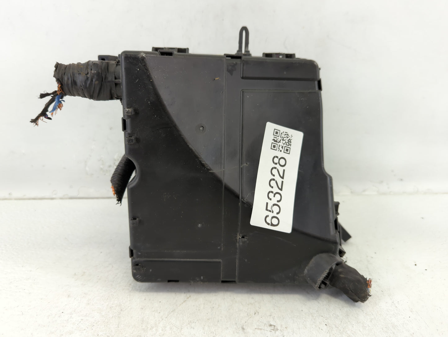 2014-2015 Kia Sorento Fusebox Fuse Box Panel Relay Module P/N:91941-2P520 Fits Fits 2014 2015 OEM Used Auto Parts - Oemuseda