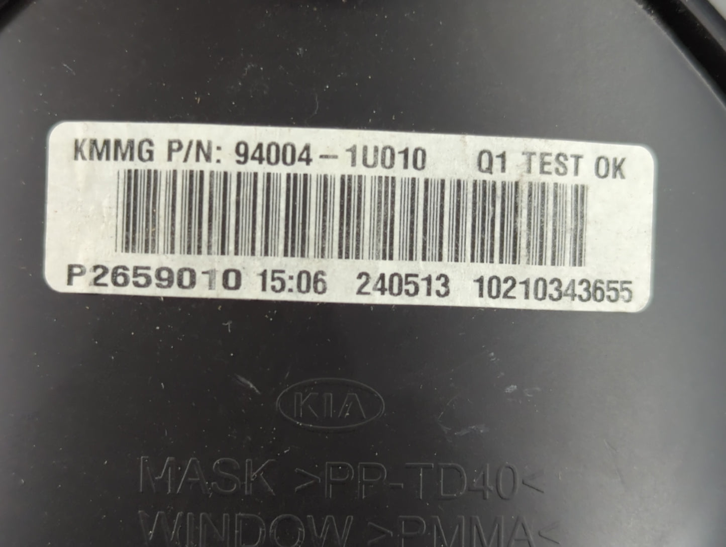 2014-2015 Kia Sorento Instrument Cluster Speedometer Gauges P/N:94004-1U010 Fits Fits 2014 2015 OEM Used Auto Parts - Oemuse