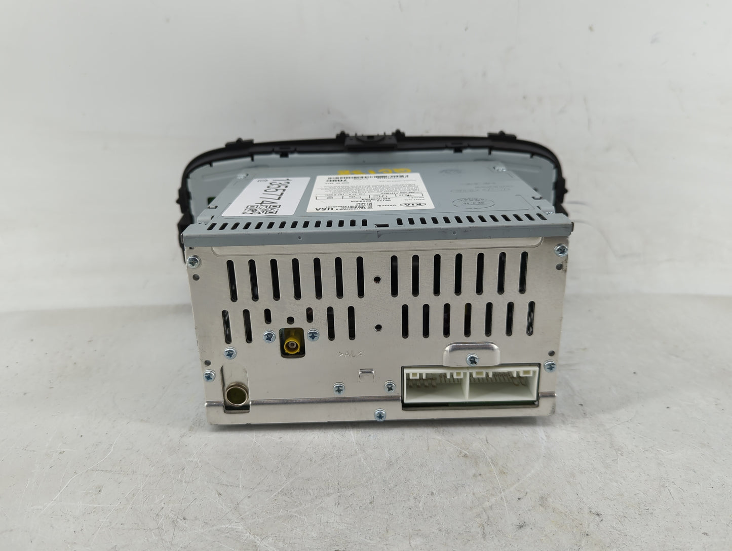 2014-2016 Kia Soul Radio AM FM Cd Player Receiver Replacement P/N:96170-B2090CA Fits Fits 2014 2015 2016 OEM Used Auto Parts
