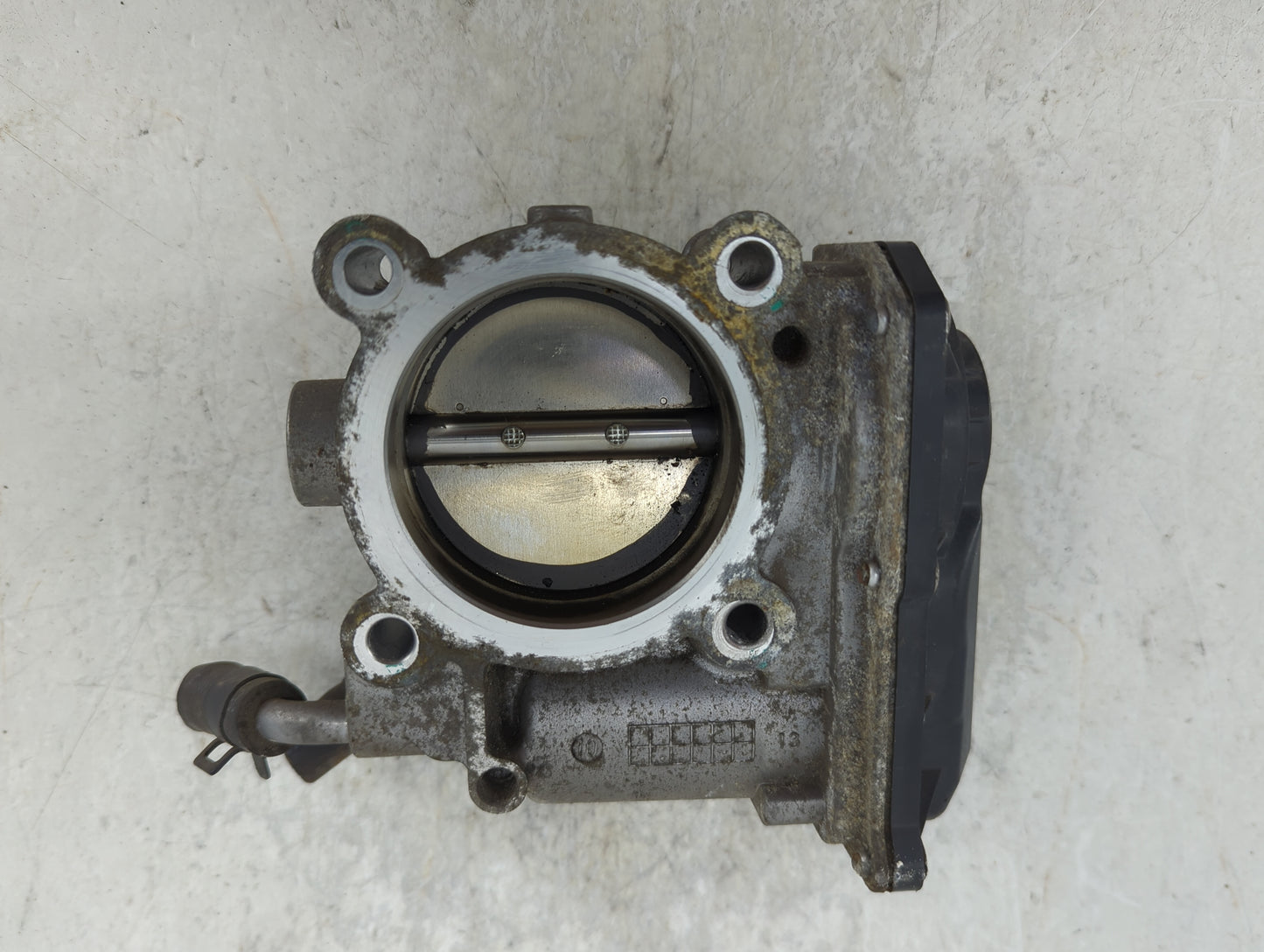 2014-2019 Kia Soul Throttle Body P/N:35100-2E000 Fits Fits 2011 2012 2013 2014 2015 2016 2017 2018 2019 2020 2021 OEM Used A