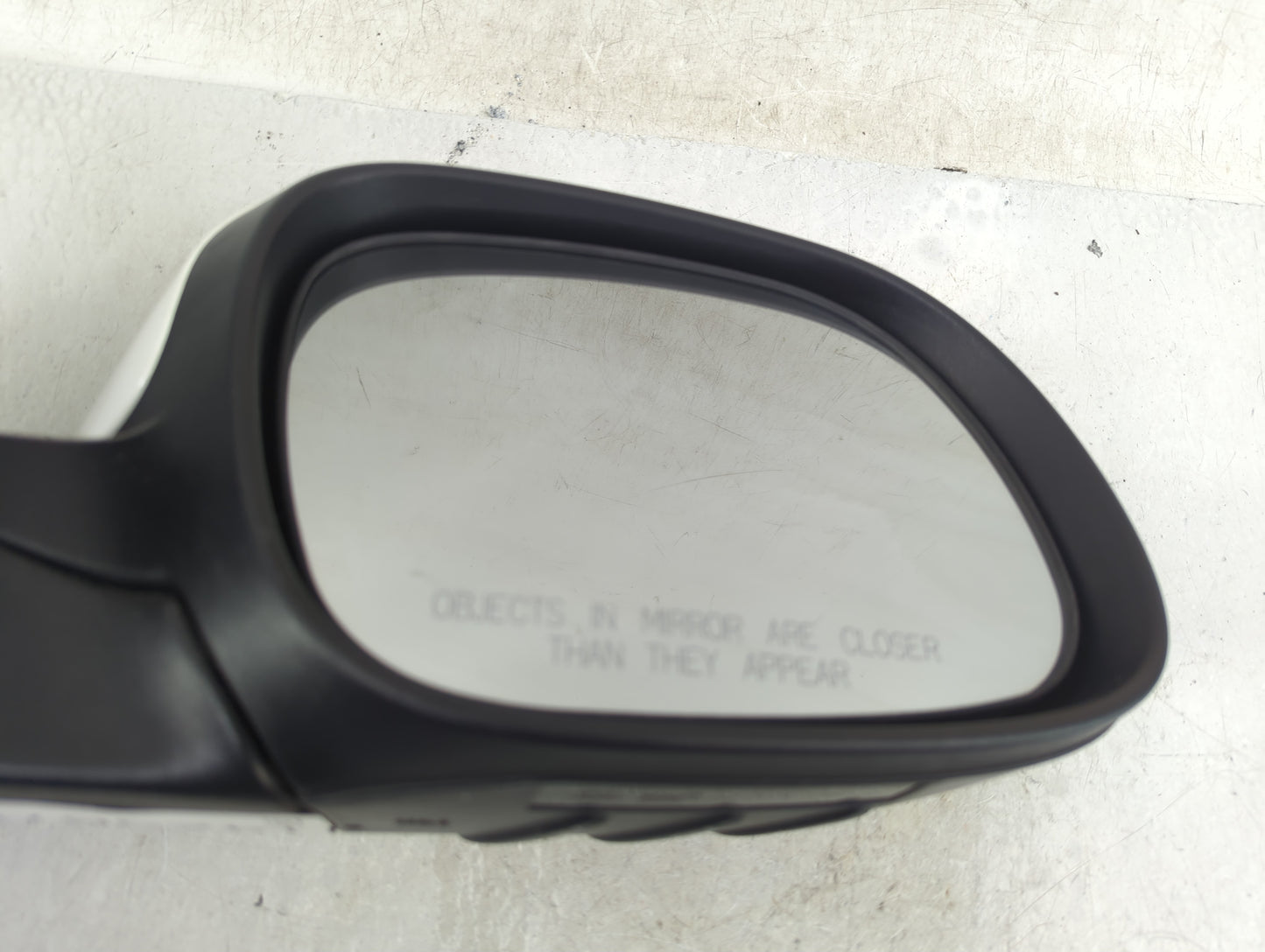 2014-2019 Kia Soul Passenger Right Side View Manual Door Mirror White - Oemusedautoparts1.com