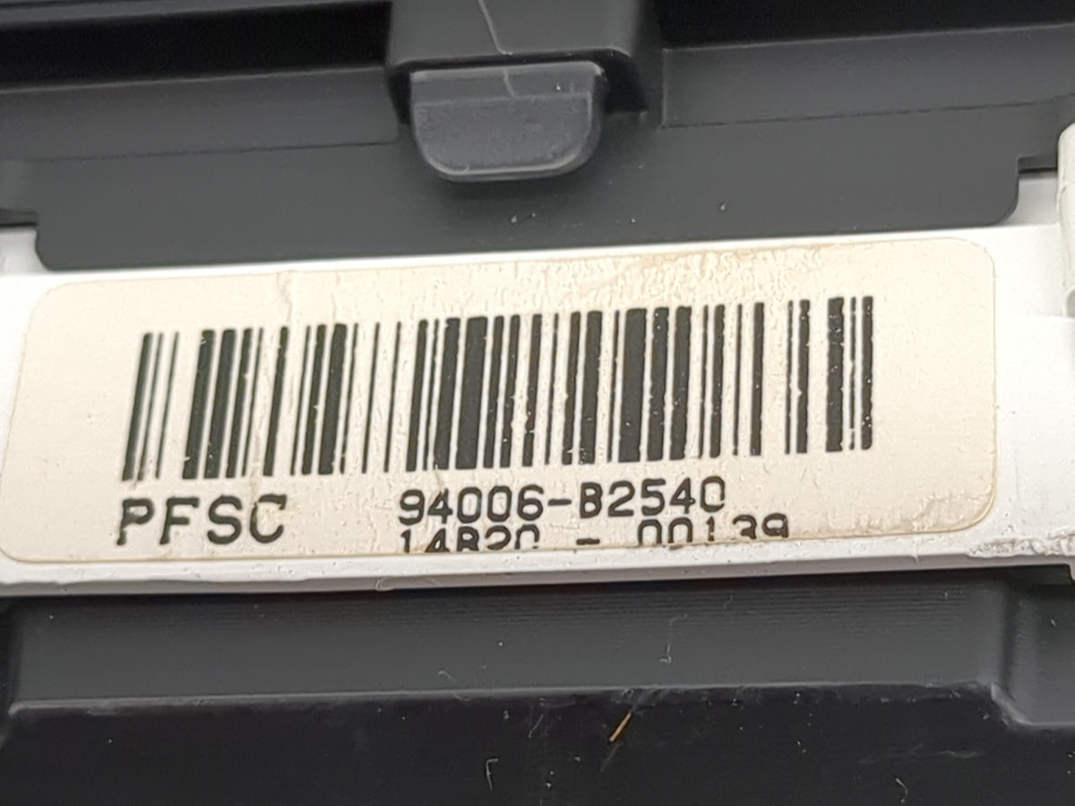 2014-2015 Kia Soul Instrument Cluster Speedometer Gauges P/N:94006-B2540 Miles: Fits Fits 2014 2015 OEM Used Auto Parts - Oe