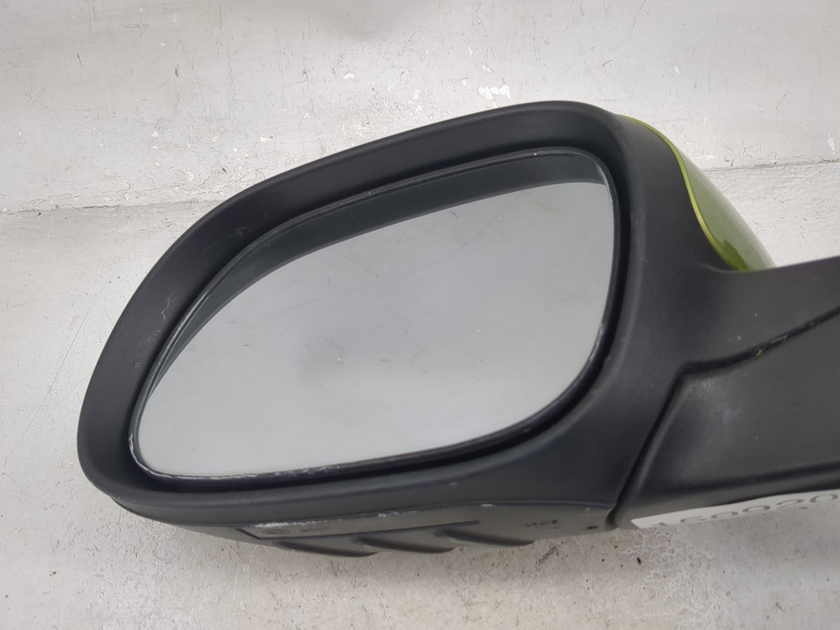 2014-2019 Kia Soul Driver Side View Mirror - Left Door Mirror OEM Used - Oemusedautoparts1.com