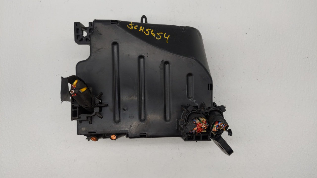 2014 Kia Soul Fusebox Fuse Box Panel Relay Module P/N:91950-B2090 91950-B2050 Fits OEM Used Auto Parts - Oemusedautoparts1.c