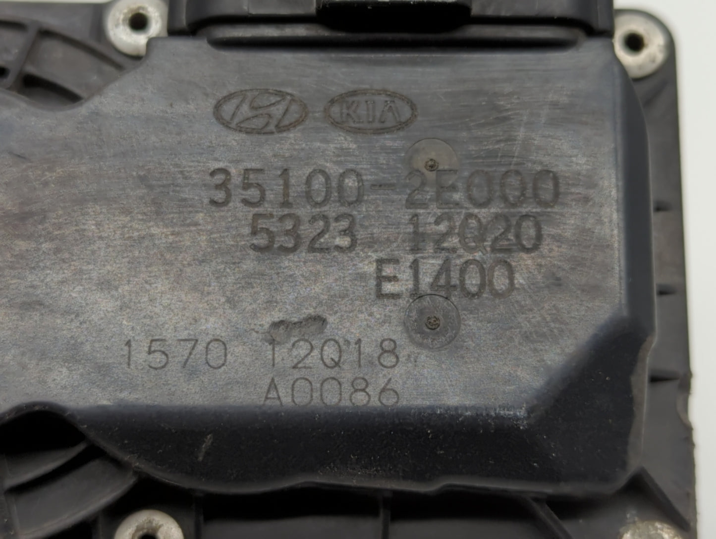 2014-2019 Kia Soul Throttle Body P/N:35100-2E710 35100-2E000 Fits Fits 2011 2012 2013 2014 2015 2016 2017 2018 2019 OEM Used