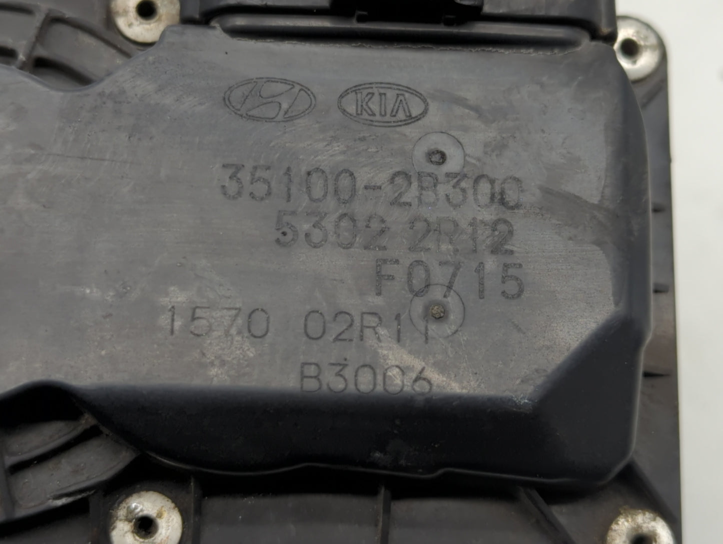 2012-2019 Kia Soul Throttle Body P/N:35100-2B310 5302-1S02, 35100-2B300 Fits Fits 2012 2013 2014 2015 2016 2017 2018 2019 OE