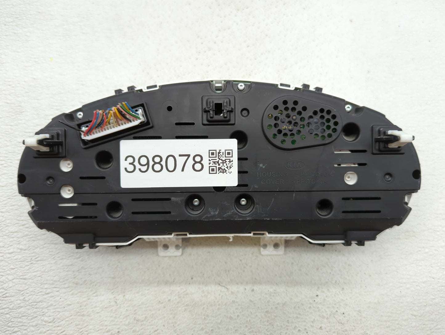2014-2015 Kia Soul Instrument Cluster Speedometer Gauges P/N:94006-B2540 Fits Fits 2014 2015 OEM Used Auto Parts - Oemusedau