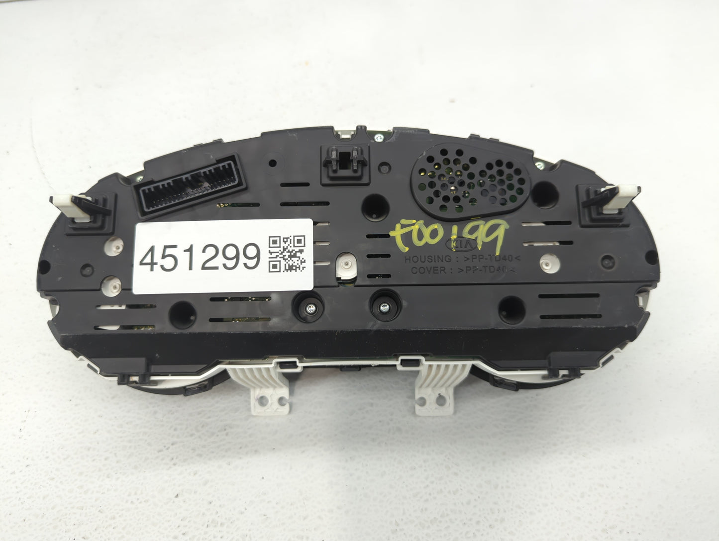 2014-2015 Kia Soul Instrument Cluster Speedometer Gauges P/N:94006-B2510 94006-B2520 Fits Fits 2014 2015 OEM Used Auto Parts