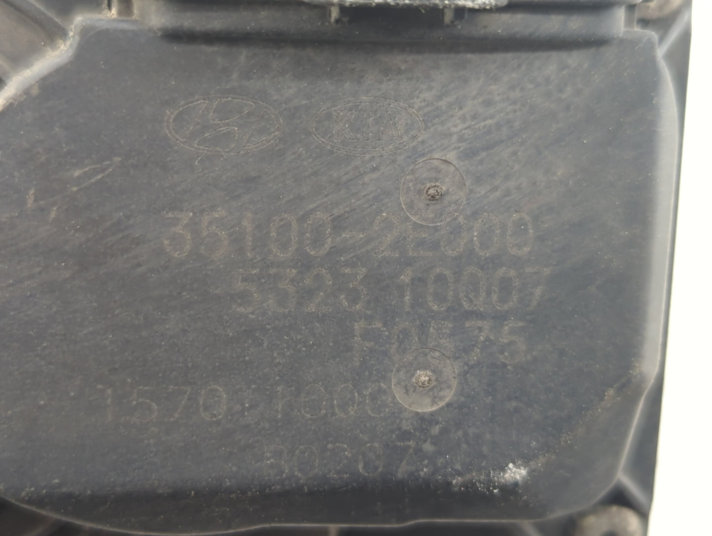 2014-2019 Kia Soul Throttle Body P/N:35100-2E000 Fits Fits 2011 2012 2013 2014 2015 2016 2017 2018 2019 2020 2021 OEM Used A