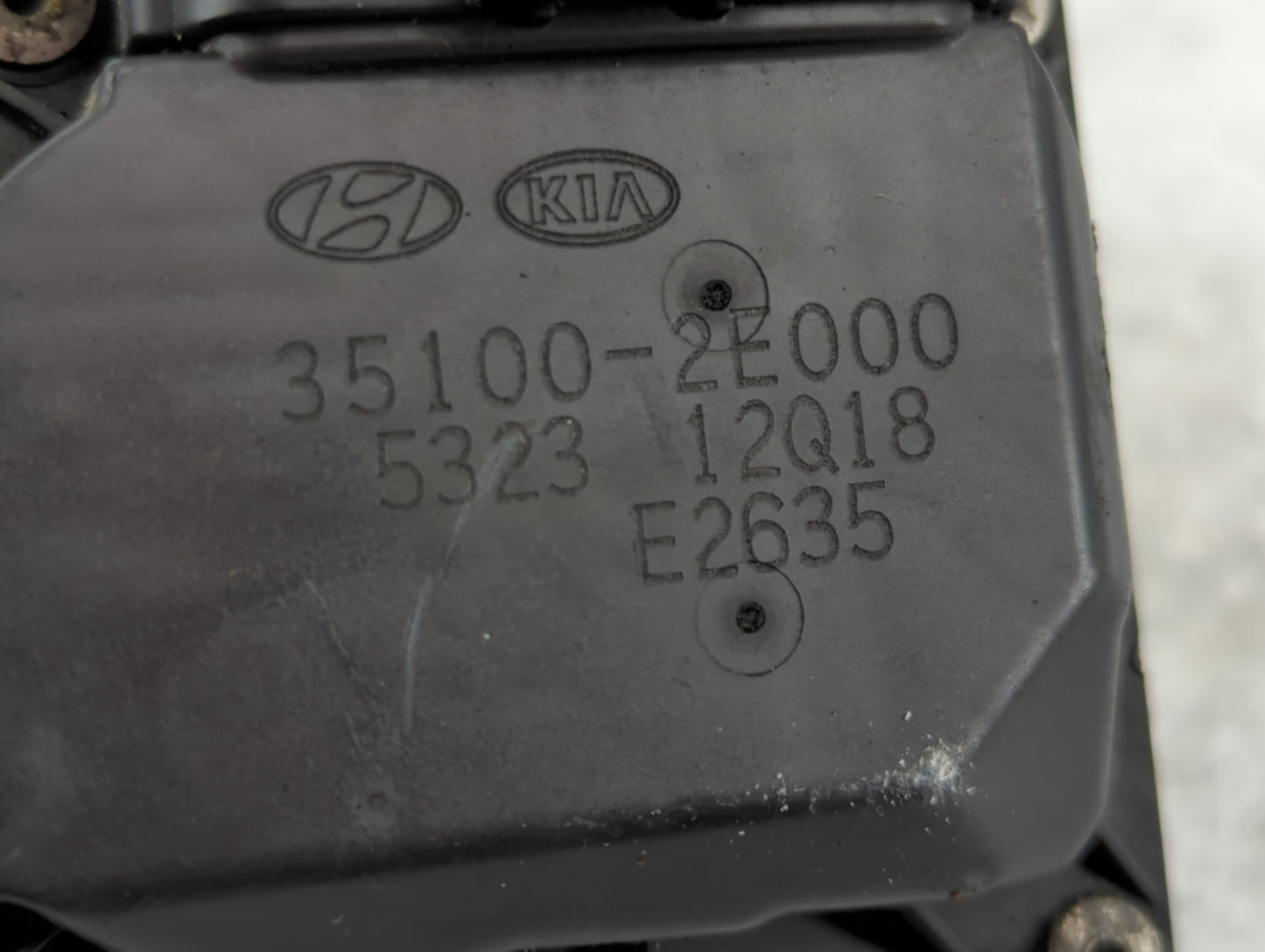 2014-2019 Kia Soul Throttle Body P/N:35100-2E000 Fits Fits 2011 2012 2013 2014 2015 2016 2017 2018 2019 2020 2021 OEM Used A