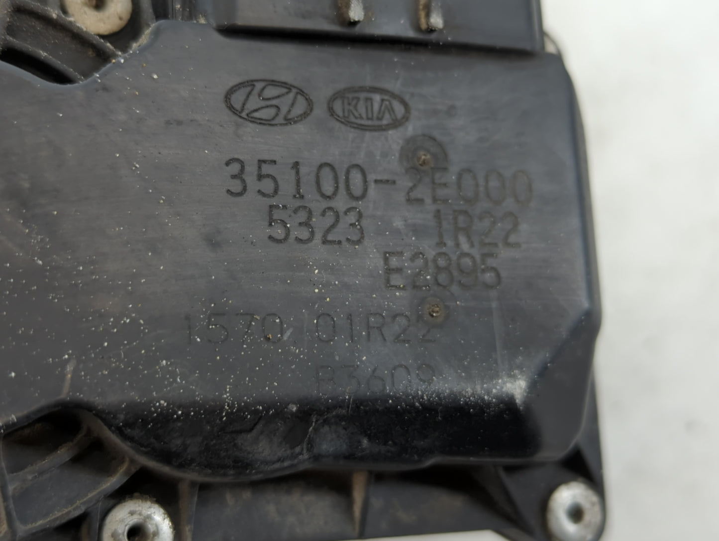 2014-2019 Kia Soul Throttle Body P/N:35100-2E000 Fits Fits 2011 2012 2013 2014 2015 2016 2017 2018 2019 2020 2021 OEM Used A