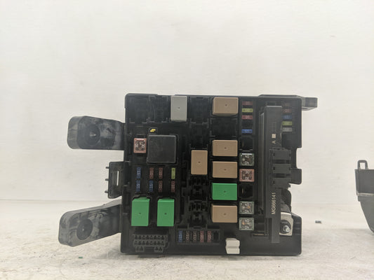 2014-2016 Kia Sportage Fusebox Fuse Box Panel Relay Module Fits Fits 2014 2015 2016 OEM Used Auto Parts