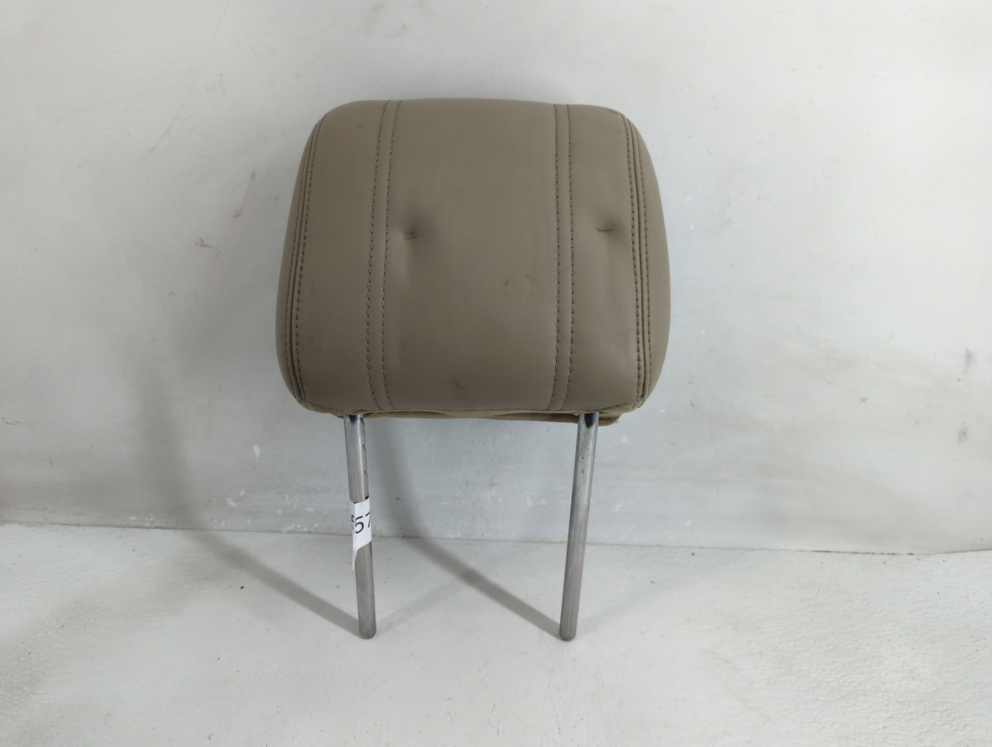 2014 Land Rover Range Rover Headrest Head Rest Rear Seat Fits OEM Used Auto Parts - Oemusedautoparts1.com