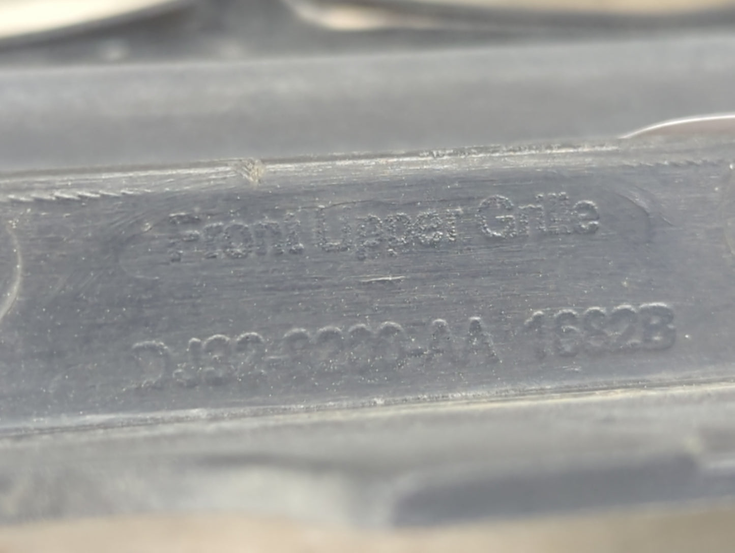 Land Rover Range Rover Evoque Front Grille Bumper Not Included - Oemusedautoparts1.com