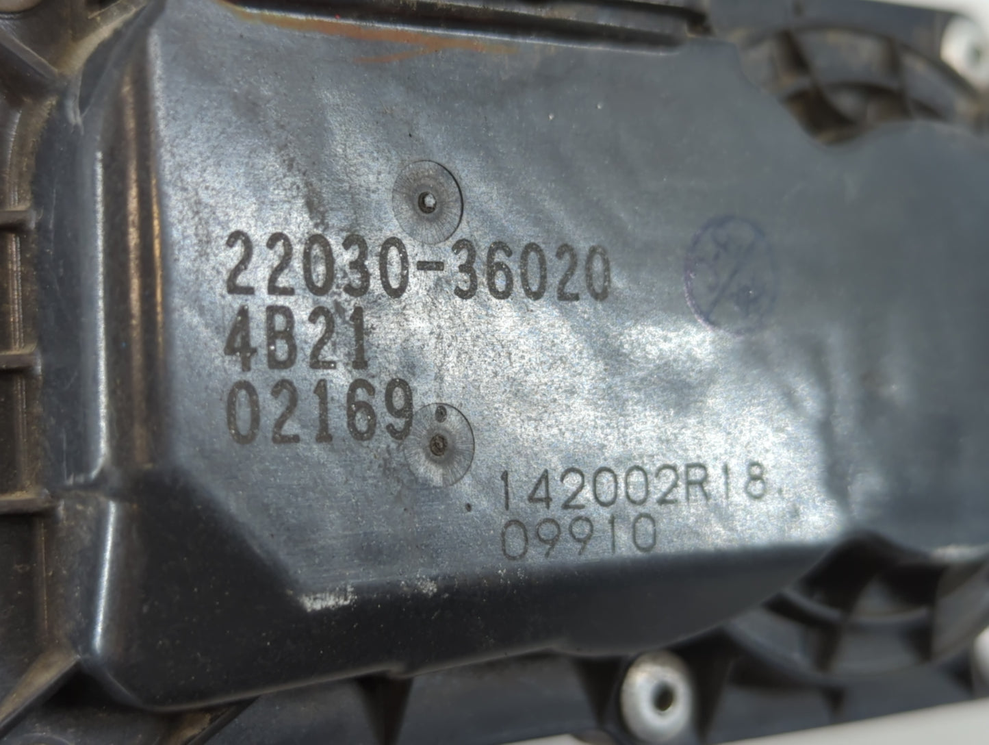2013-2018 Lexus Es300h Throttle Body P/N:22030-36020 Fits Fits 2012 2013 2014 2015 2016 2017 2018 2019 2020 2021 OEM Used Au