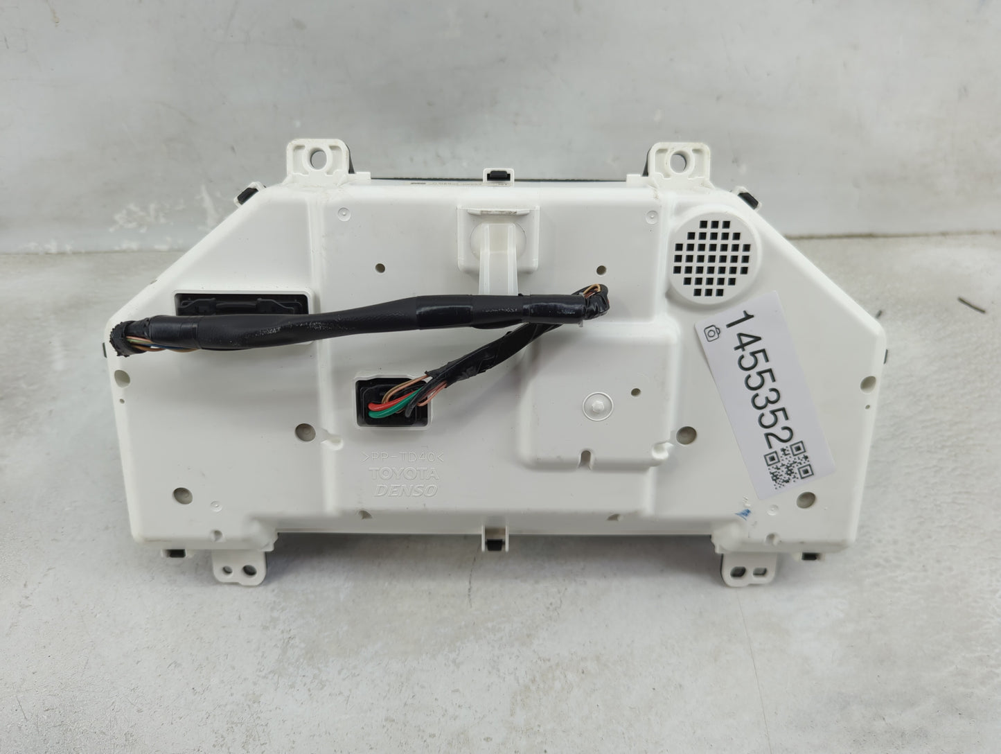 2014 Lexus Is250 Instrument Cluster Speedometer Gauges P/N:83800-53E90 Miles: Fits OEM Used Auto Parts - Oemusedautoparts1.c