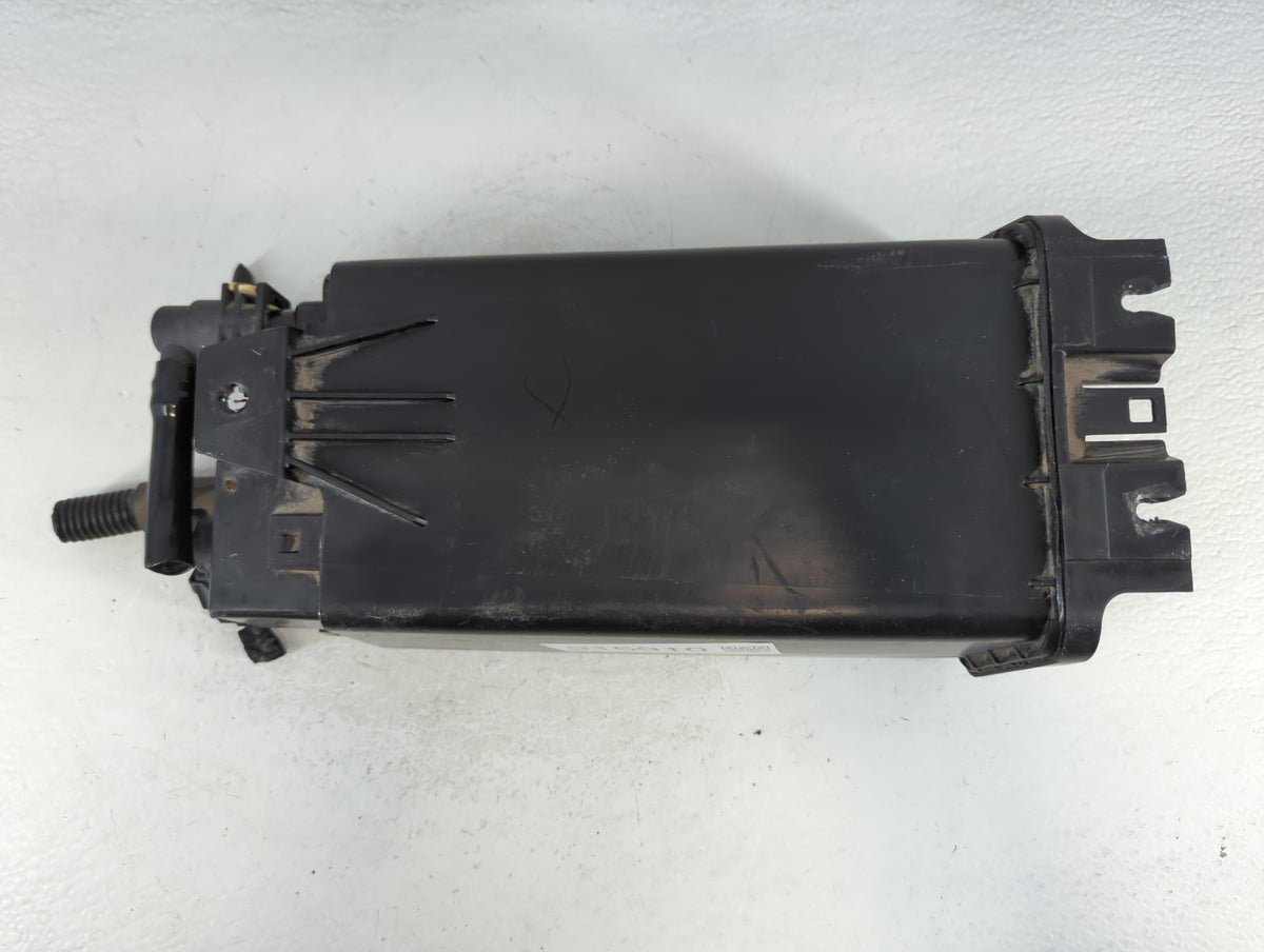 2014 Lincoln Mks Fuel Vapor Charcoal Canister - Oemusedautoparts1.com