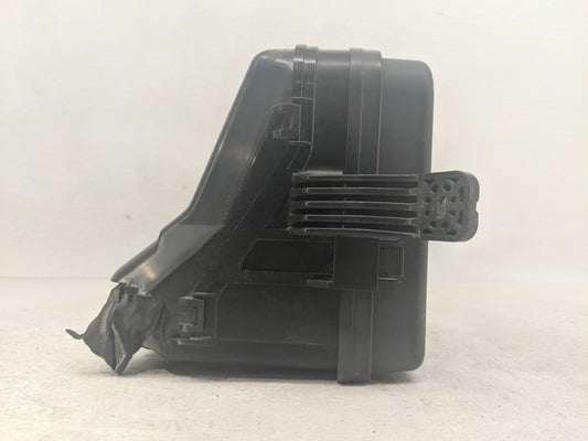 2014-2016 Mazda 3 Fusebox Fuse Box Panel Relay Module P/N:KD45-675X0 C Fits Fits 2014 2015 2016 OEM Used Auto Parts