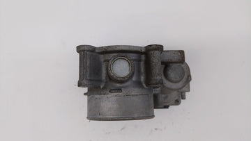 2012-2014 Mazda 3 Throttle Body P/N:PE01 13 640 A PE01 13 640 B, 152009S18, 640 K4238 6R26 Fits Fits 2012 2013 2014 OEM Used Auto Parts