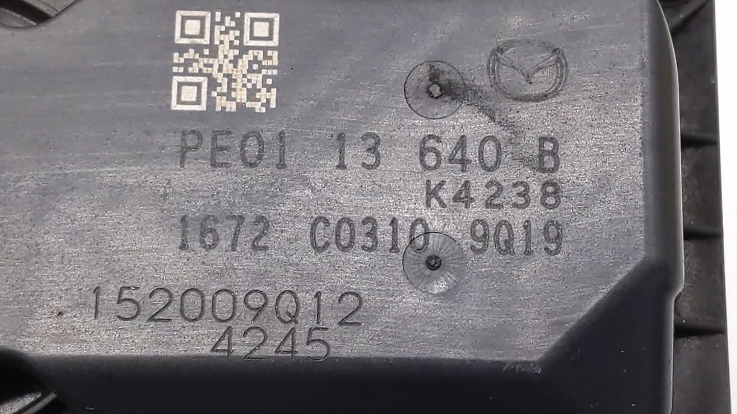 2012-2014 Mazda 3 Throttle Body P/N:PE01 13 640 A PE01 13 640 B, 152009S18 Fits Fits 2012 2013 2014 OEM Used Auto Parts - Oe